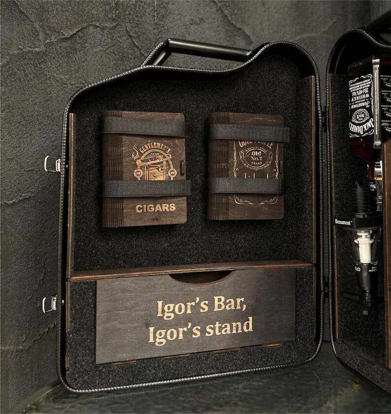 20 L Jerry Can Mini Bar With Alcohol Dispenser, Home Mini Bar, Handmade Travel Bar Set, Gift for him, For Husband, For Dad, Custom Fuel Bar