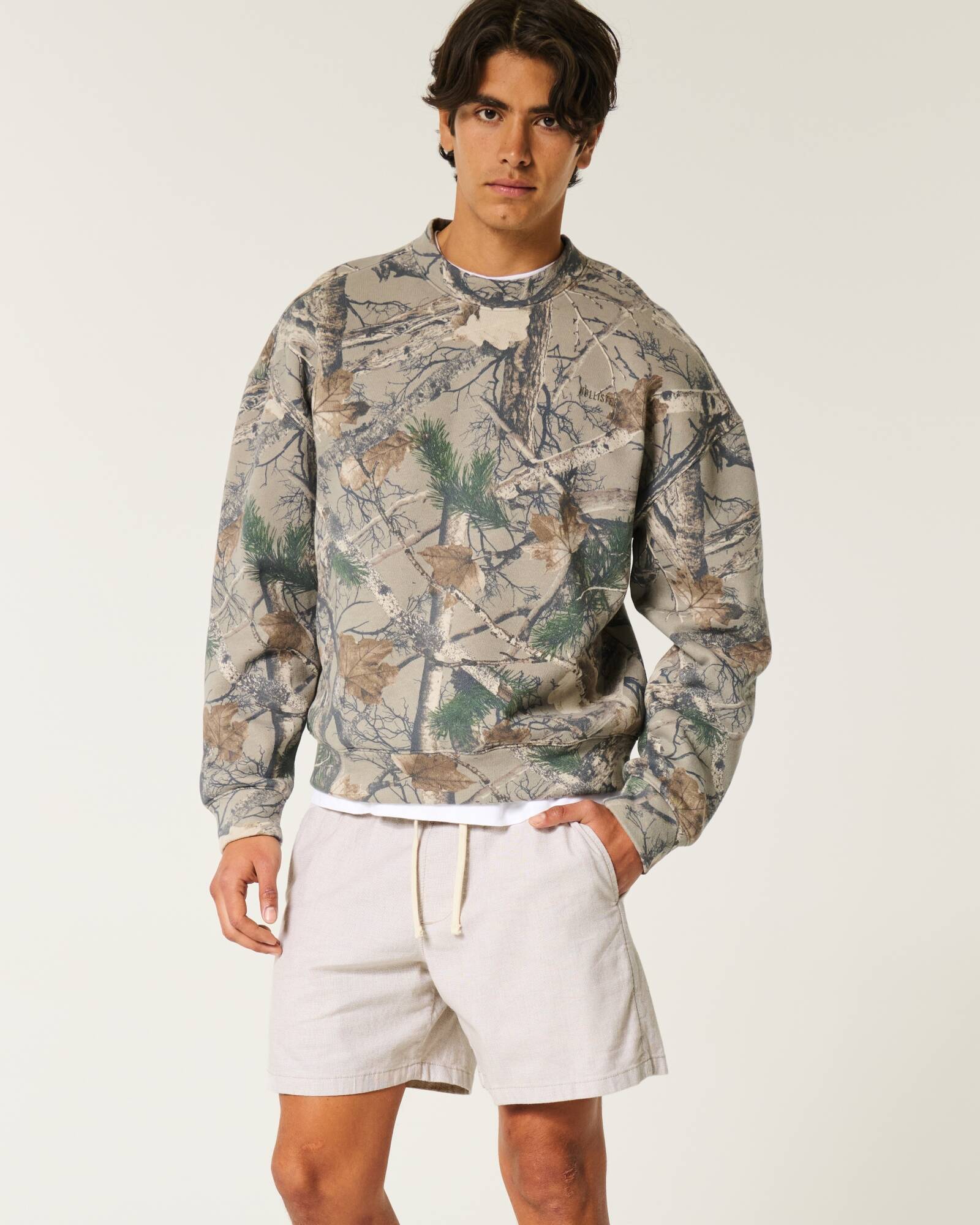 Mid-Thigh Linen-Blend Pull-On Shorts
