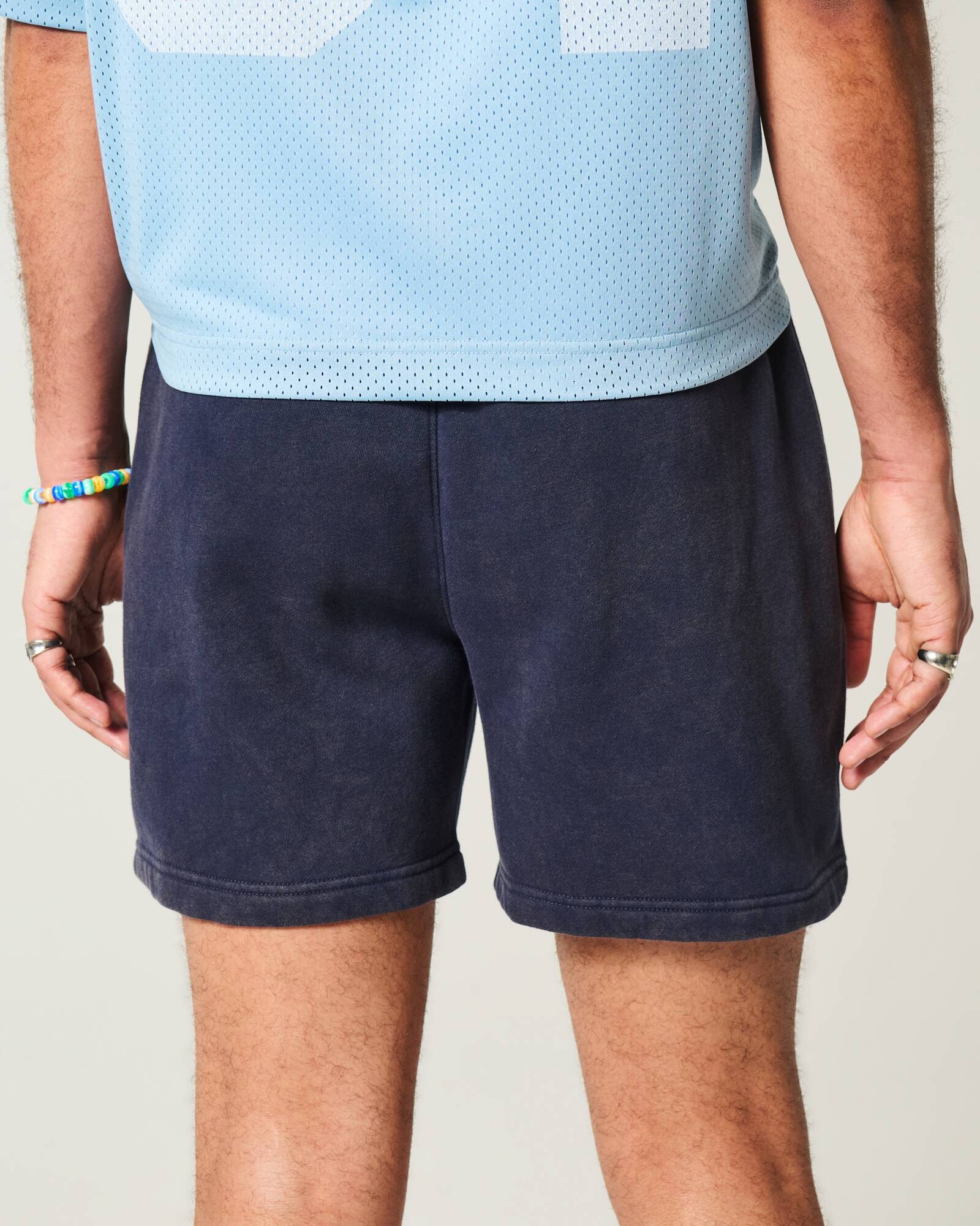 Mid-Thigh Camo Loose Fleece Shorts