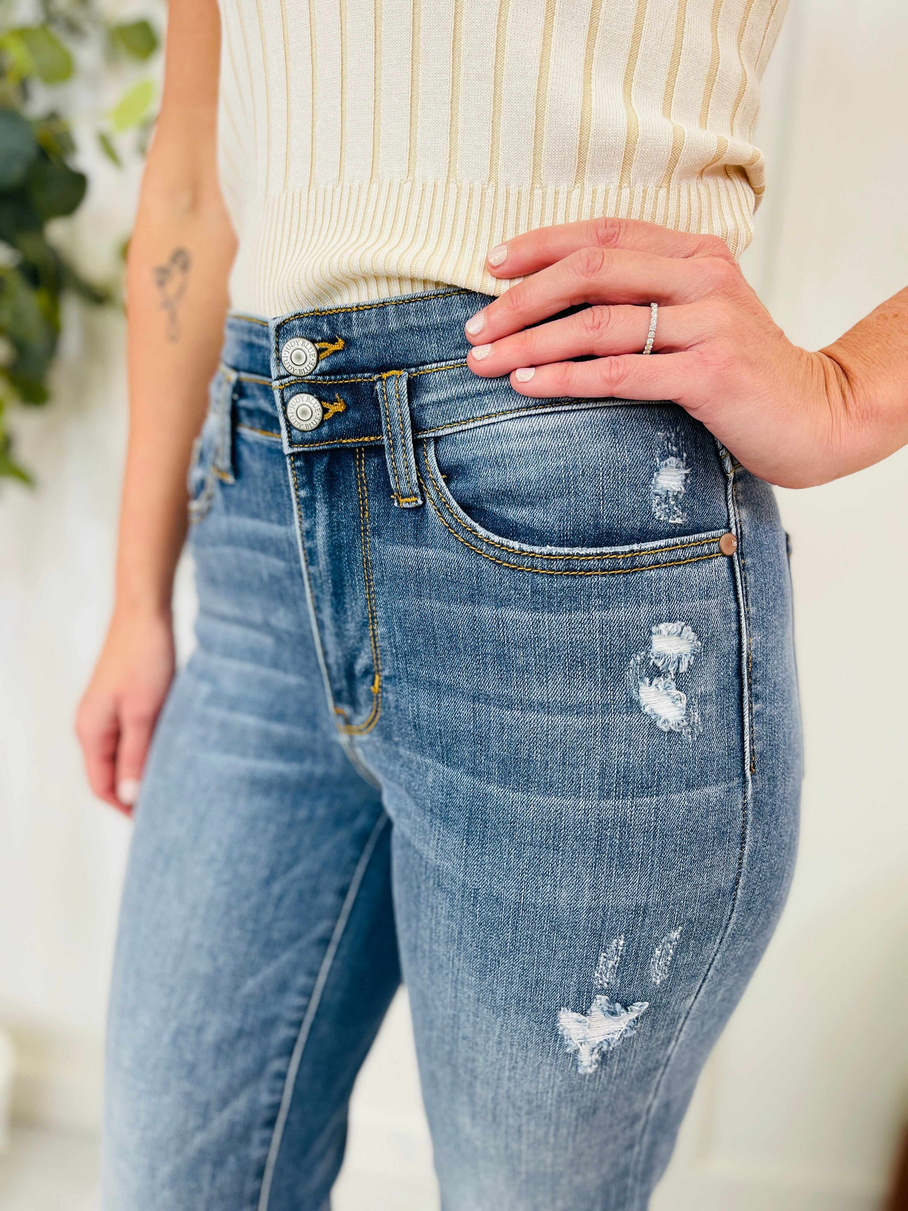 REG/CURVY Make It a Double Straight Jeans
