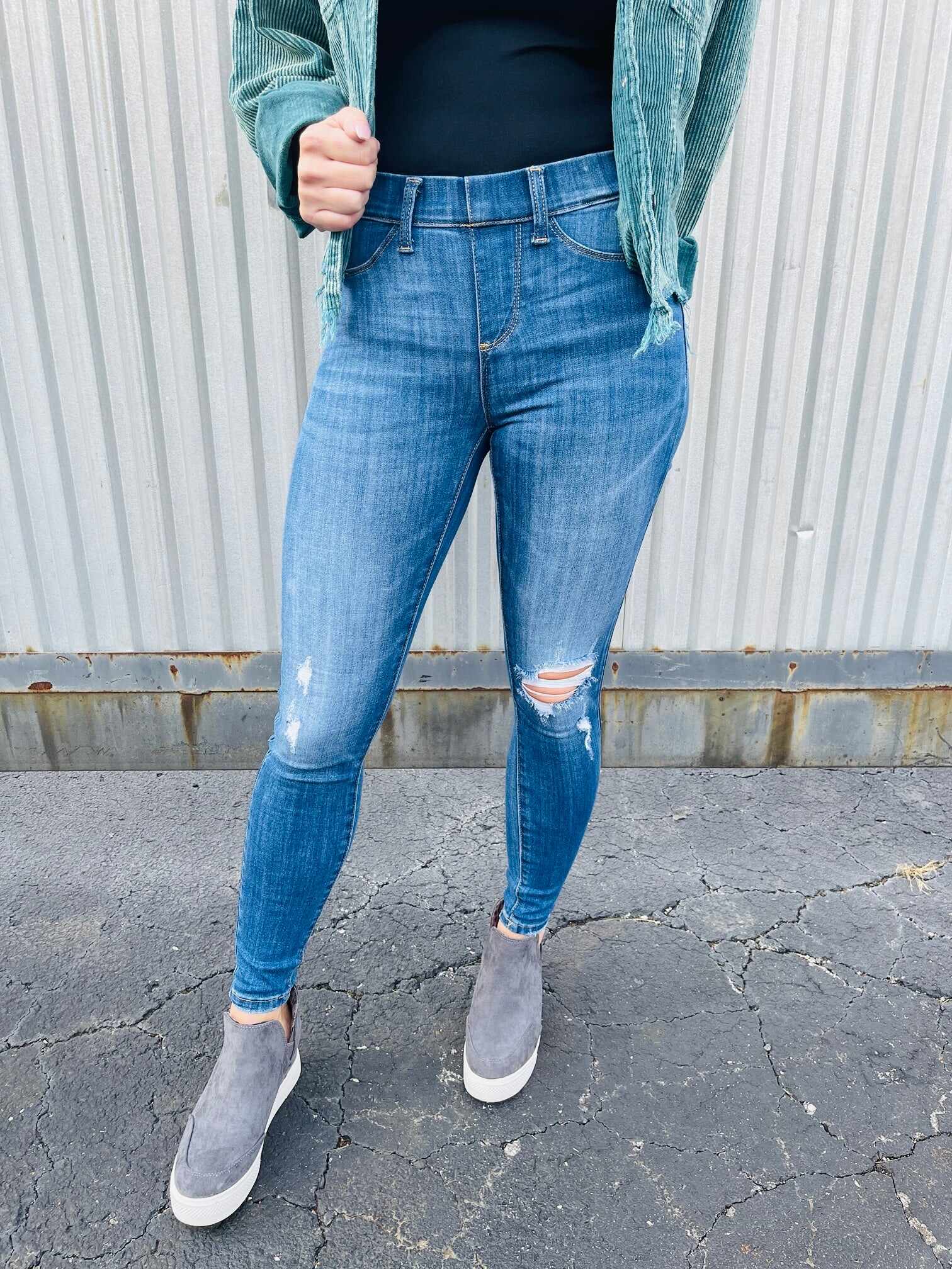 Plus/Reg AH, Push It Pull On Skinny Jeans