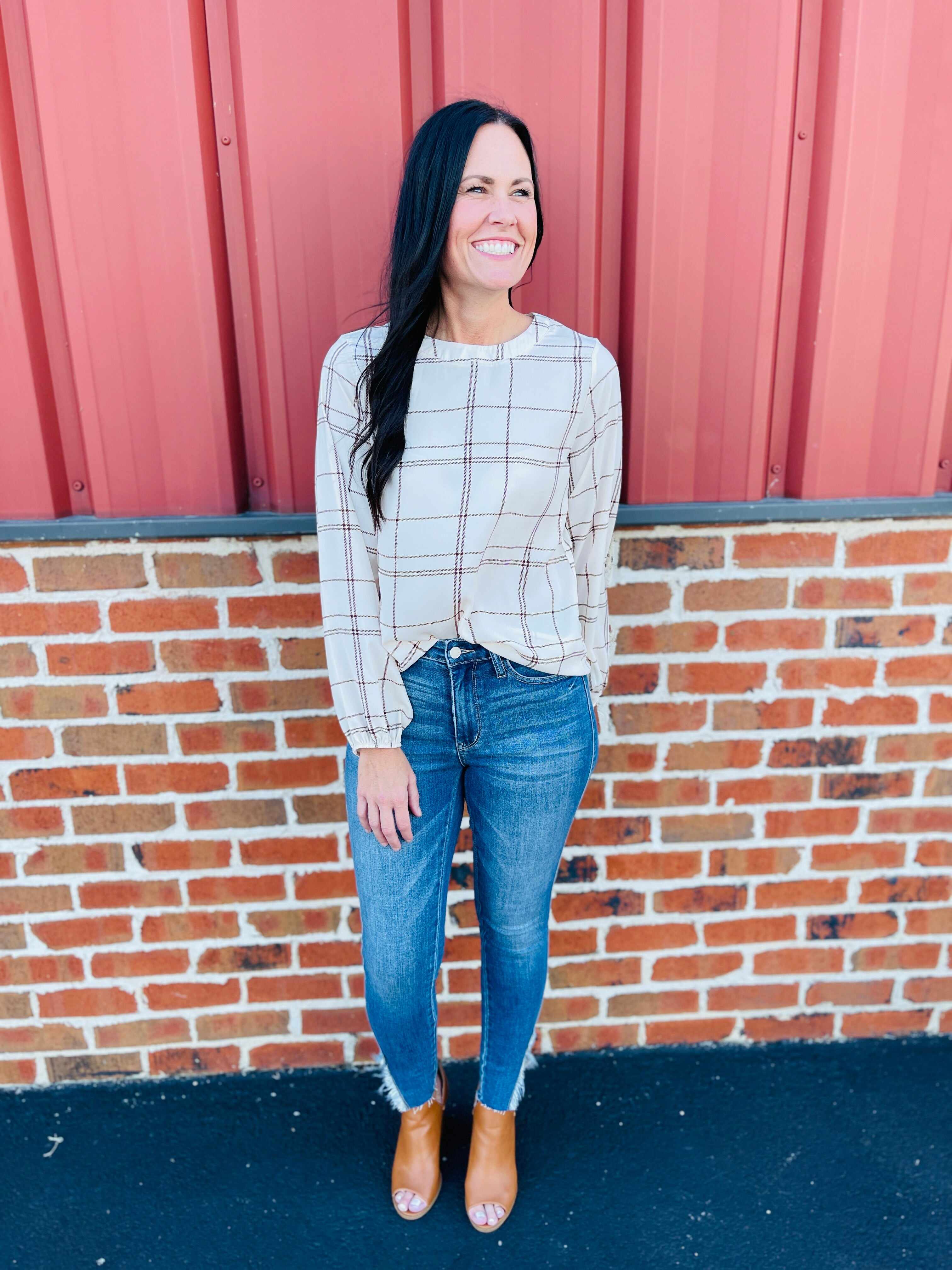 Plus/Reg Slay The Fray Hem Skinny Jeans