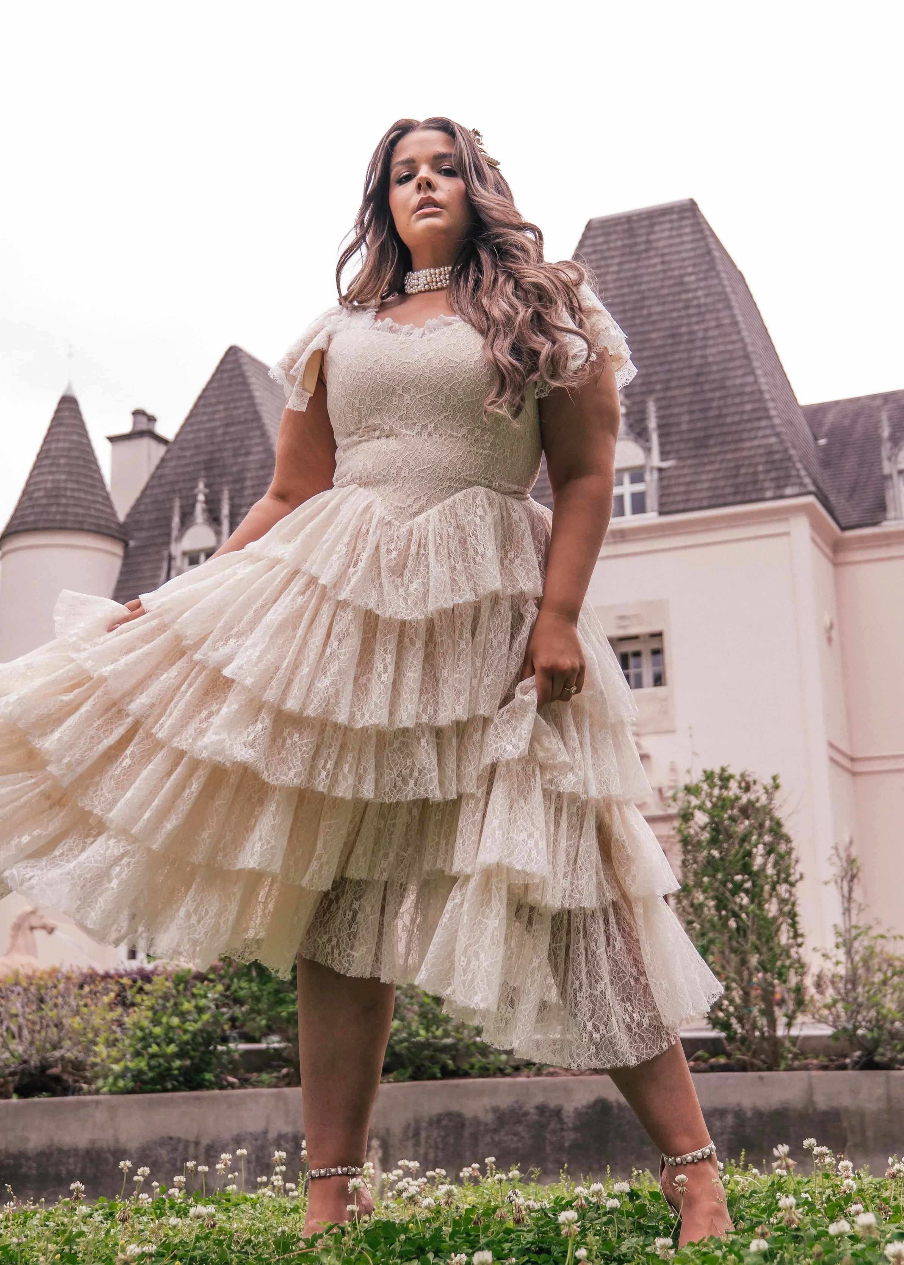 Mia Dress Champagne