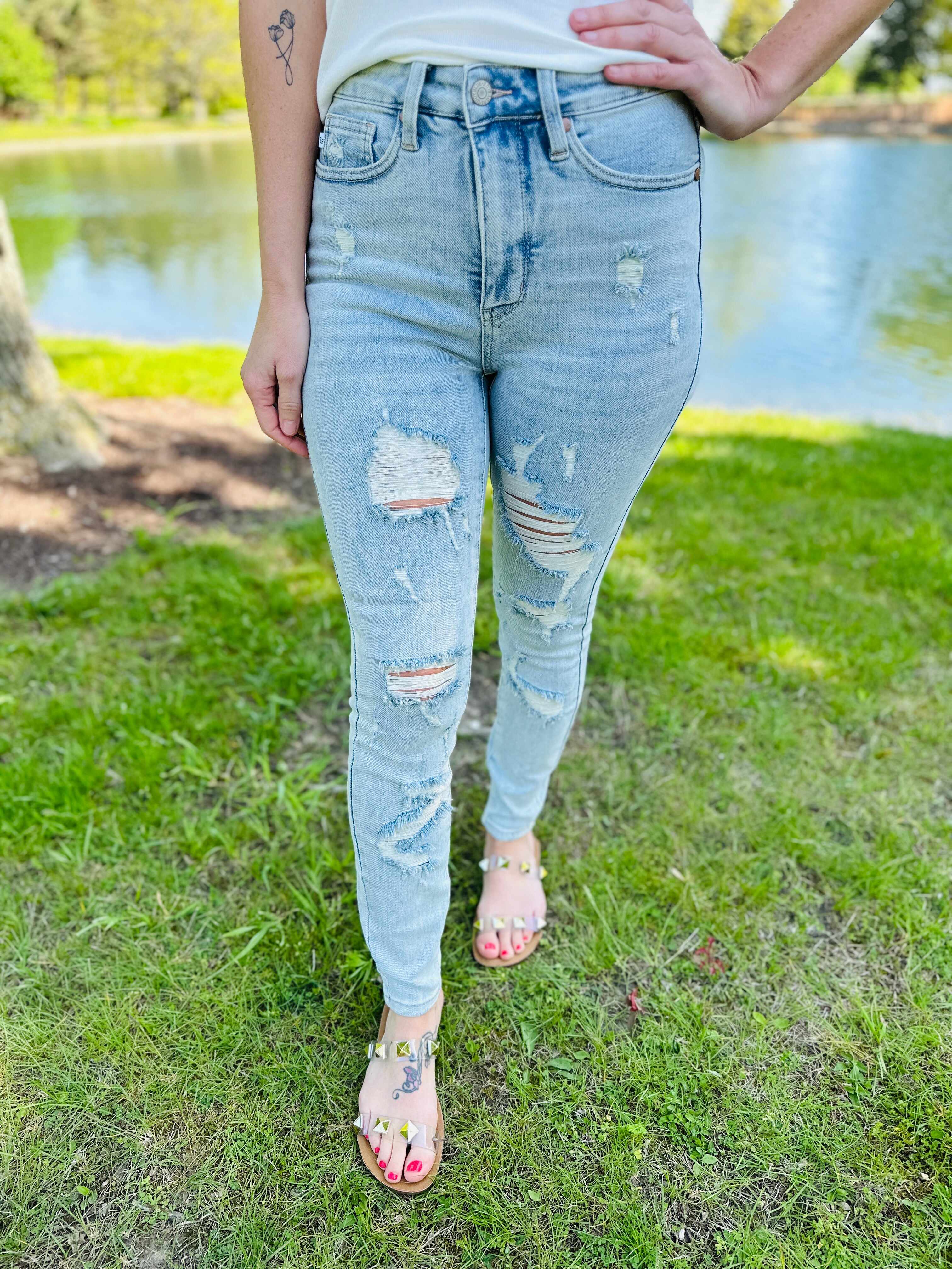 Tummy Control Skinny Jeans in Reg/Curvy Always in Control Restock