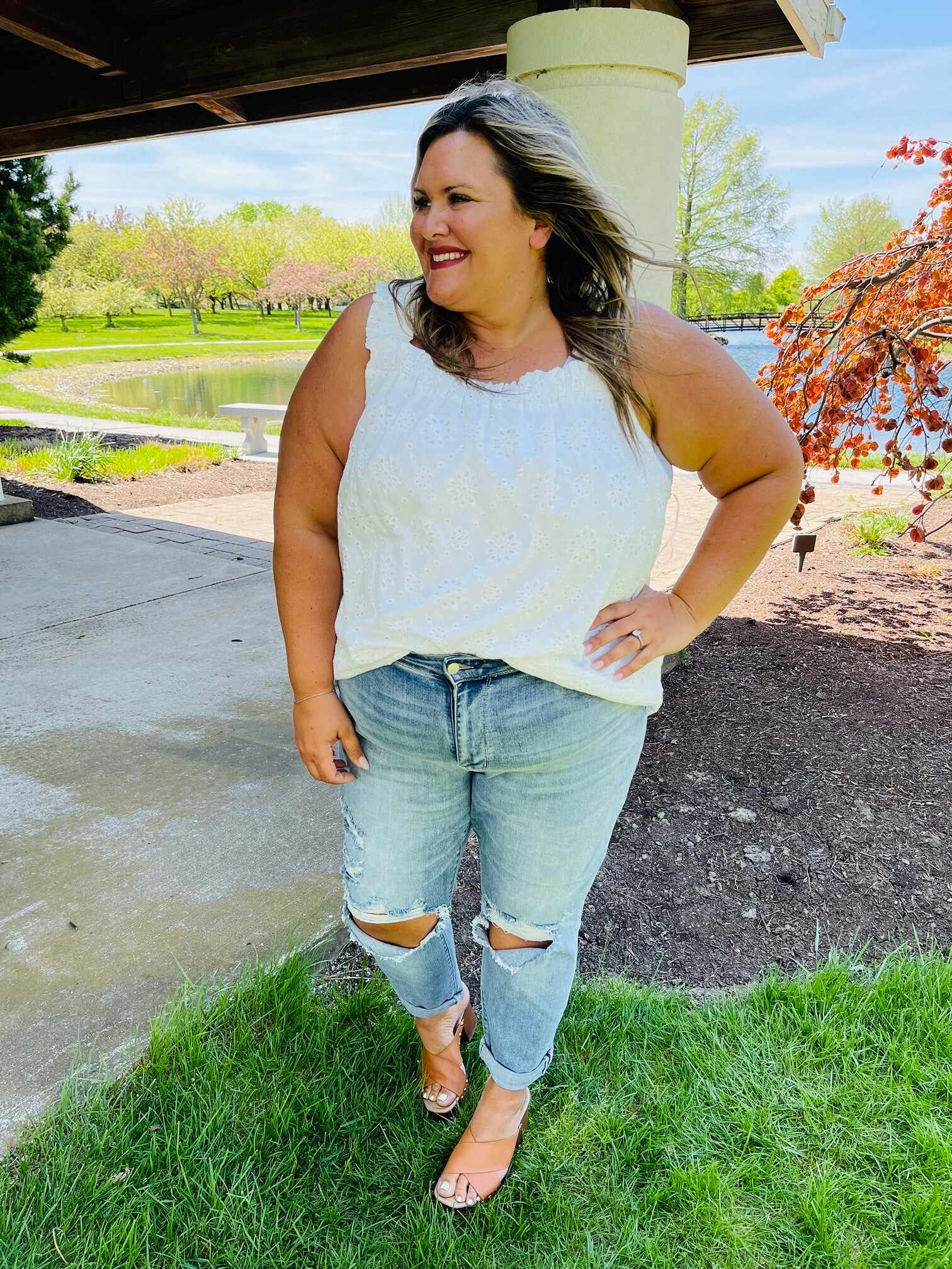 REG/CURVY Always On My Mind Midrise Boyfriend Jeans