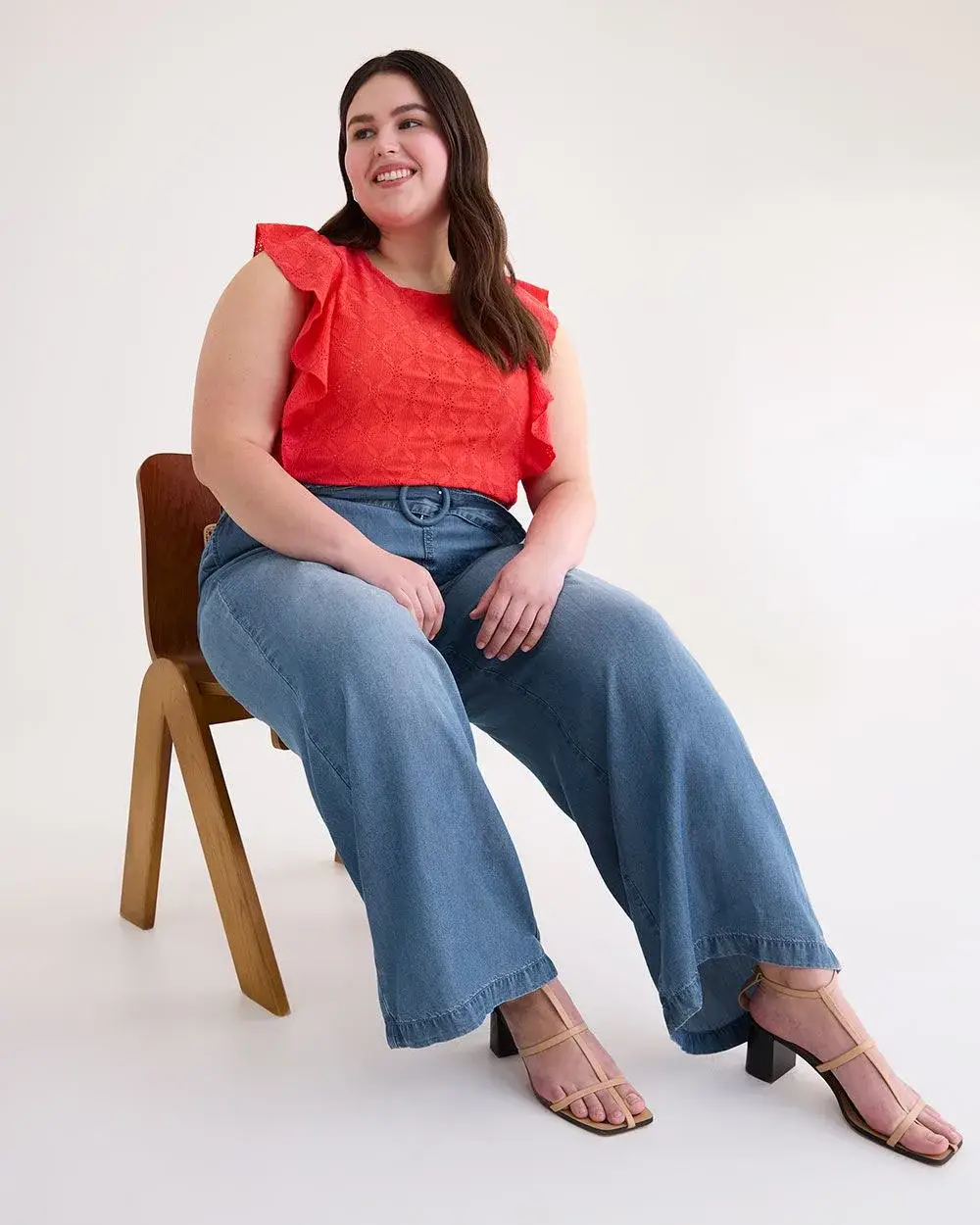 Sleeveless Crewneck Ruffled Top