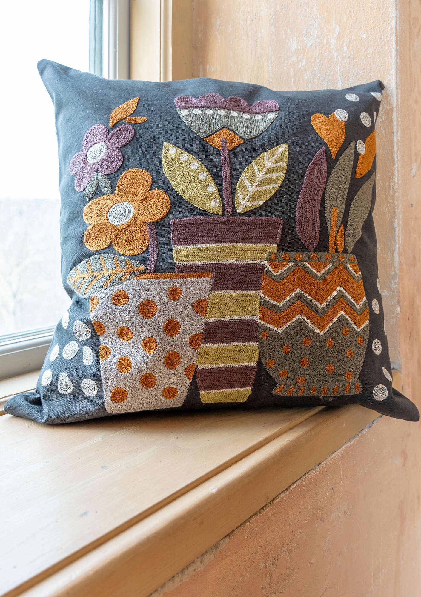 “Flower pots” embroidered organic cotton cushion cover