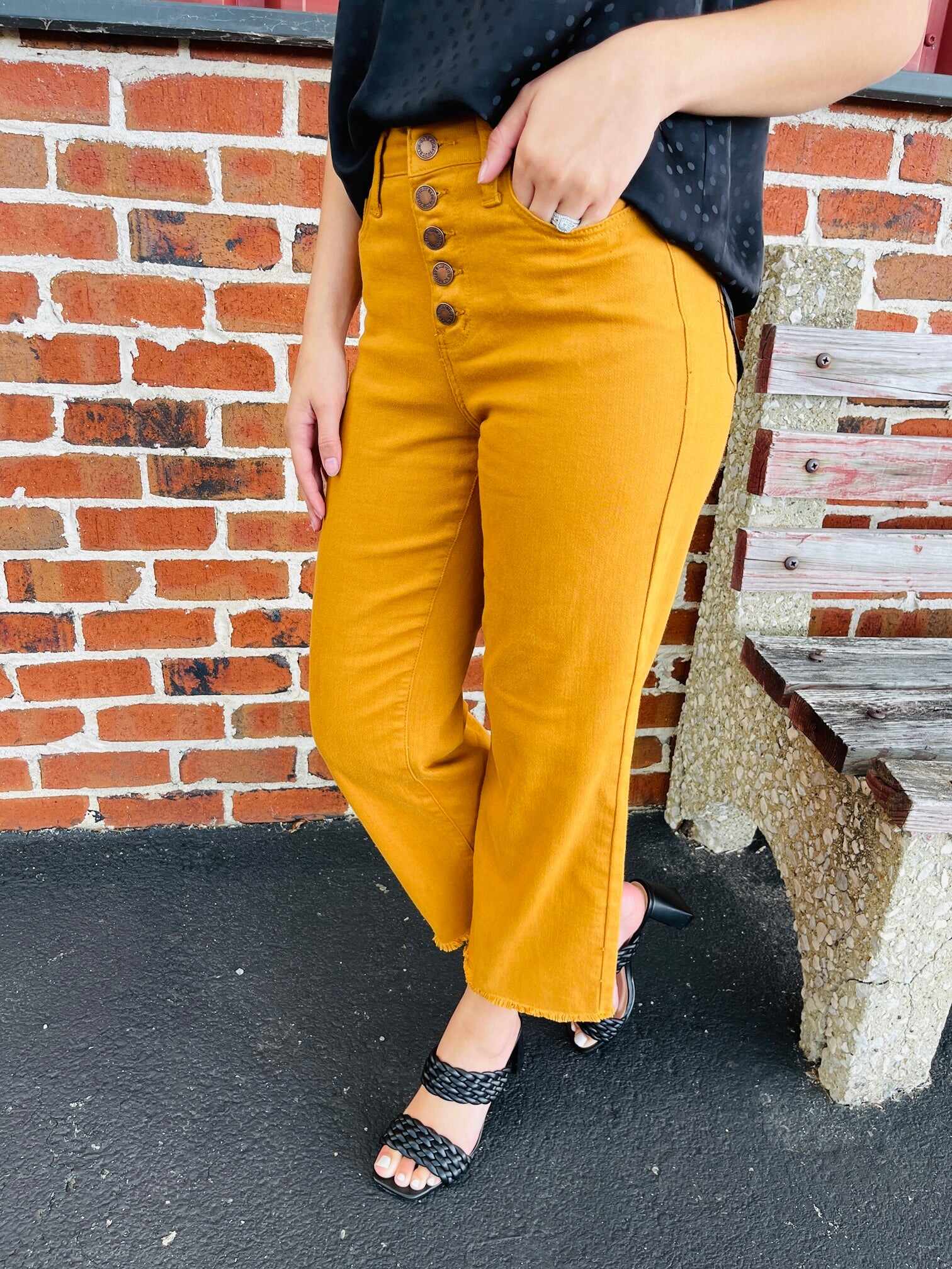 Plus/Reg Far And Wide Leg Mustard Jeans