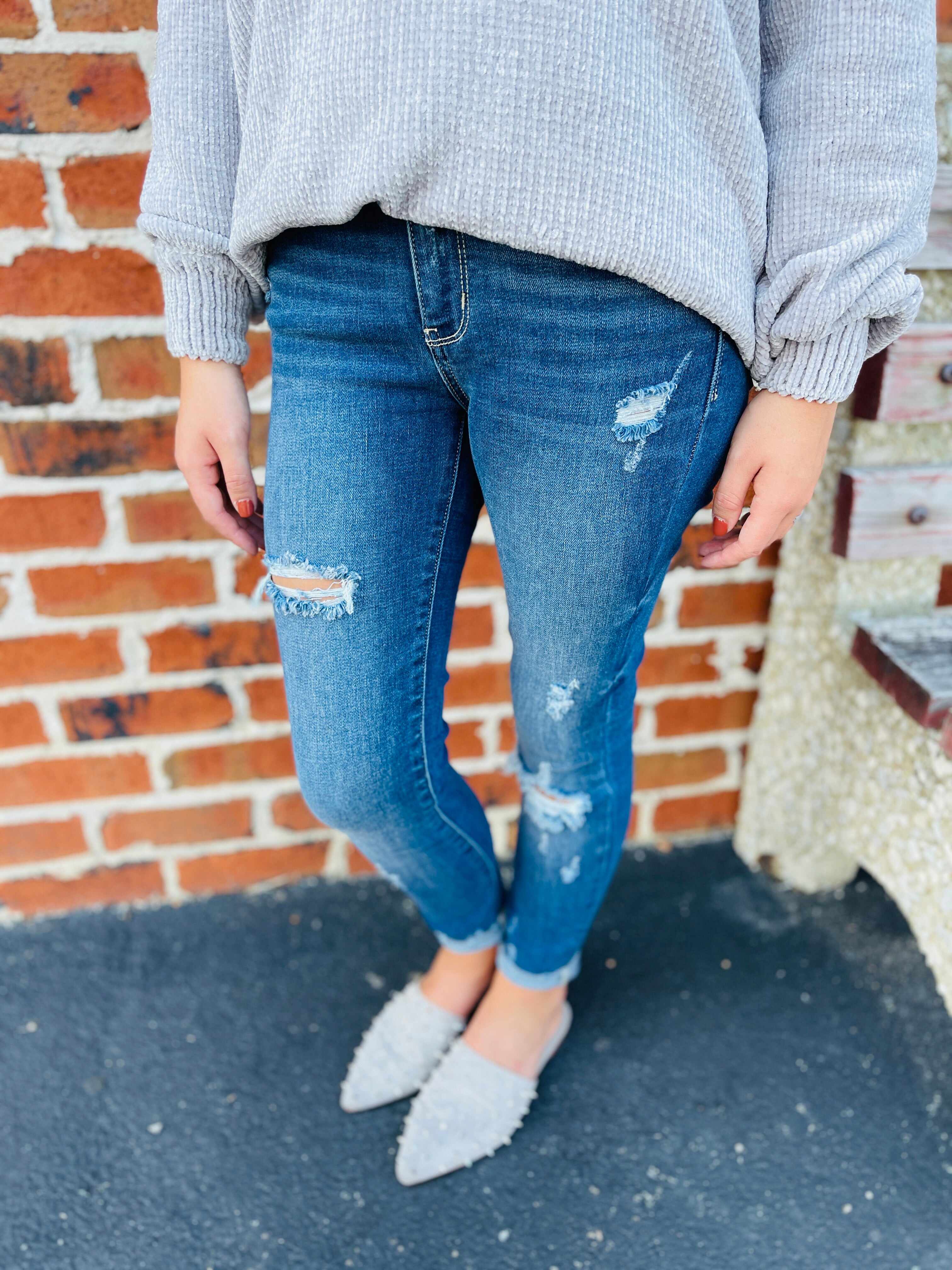 RESTOCK! Plus/Reg First Pick Mid Rise Skinny Jeans