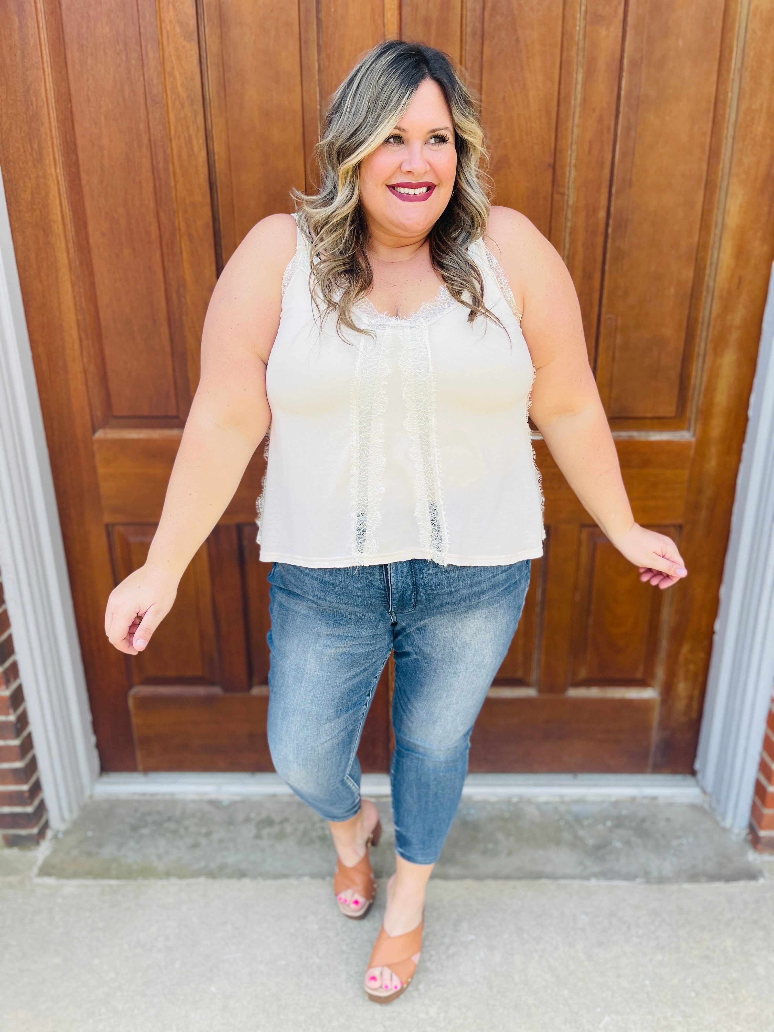 Tummy Control Skinny Jeans in Reg/Curvy Total Infatuation Restock