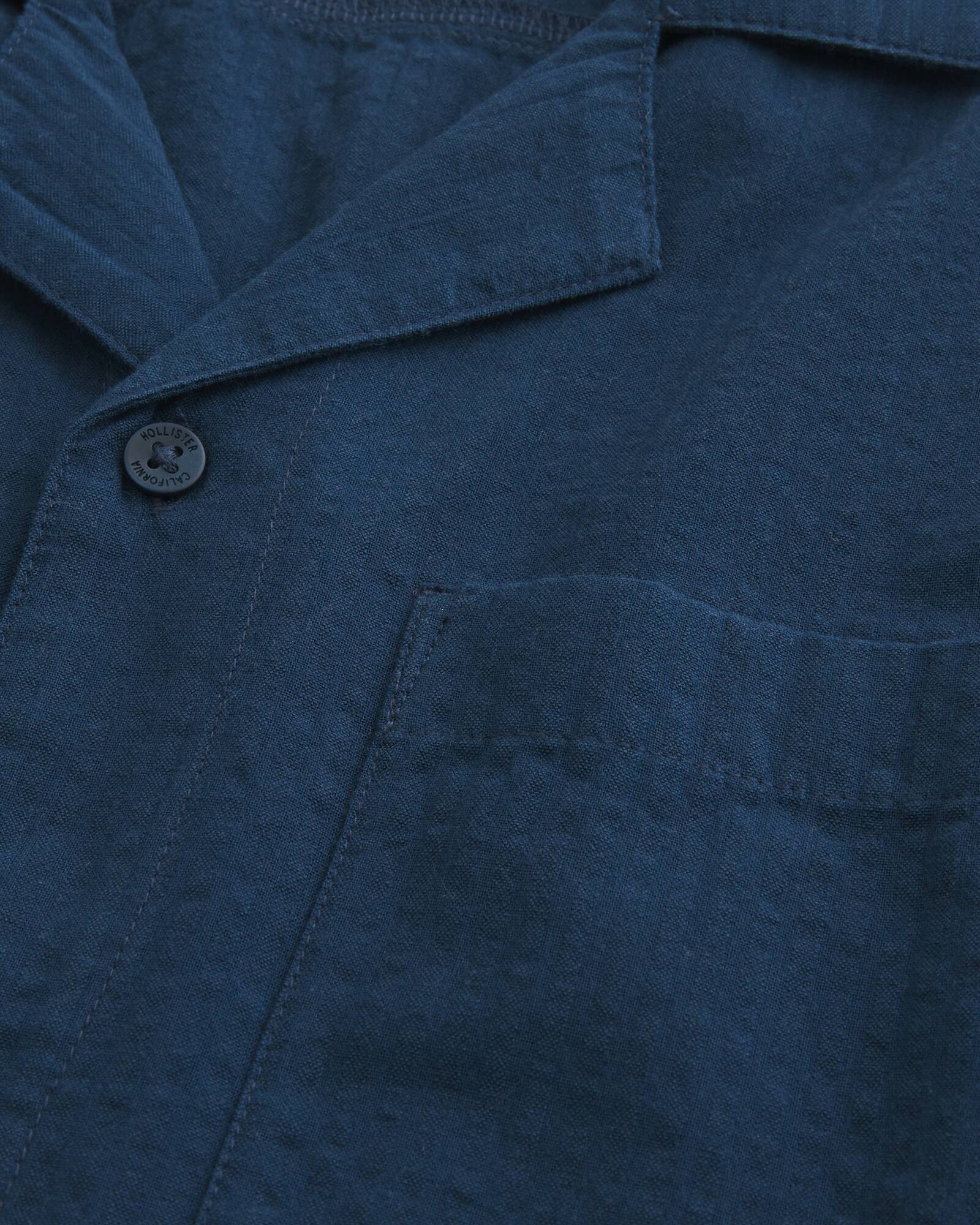 Short-Sleeve Seersucker Shirt