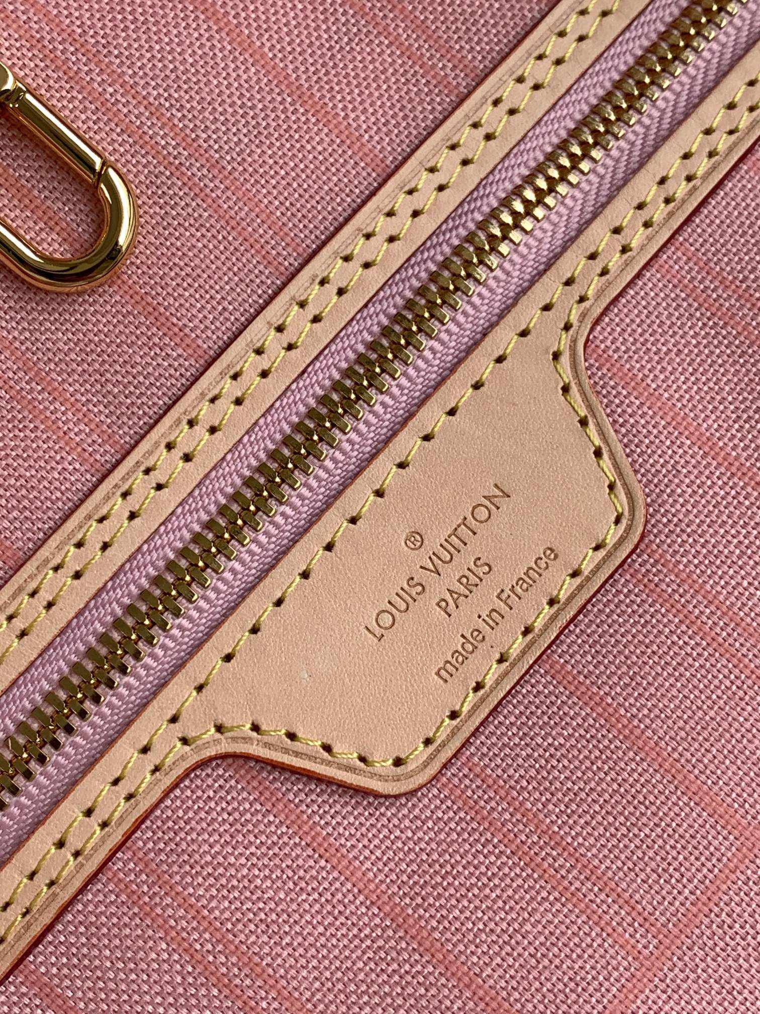 CT 2026 CHECK TOTE SET