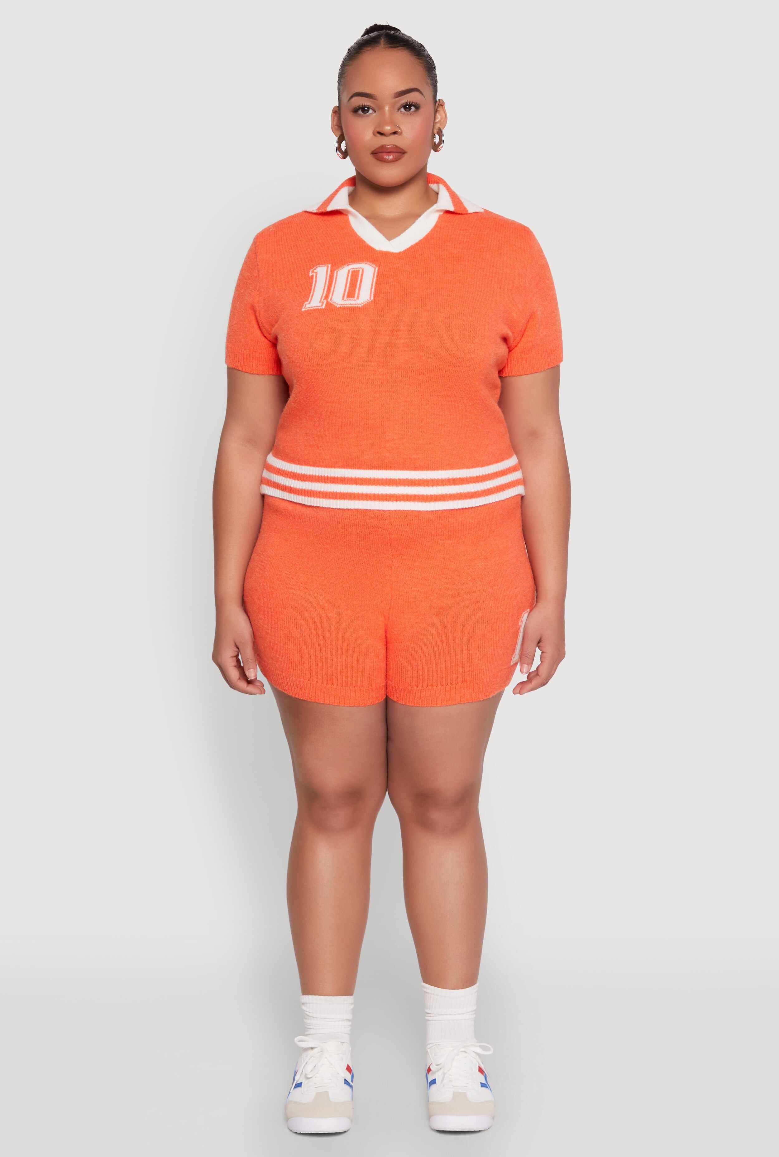 Plus Size Daisy 10 Graphic Varsity Stripe Crop Top