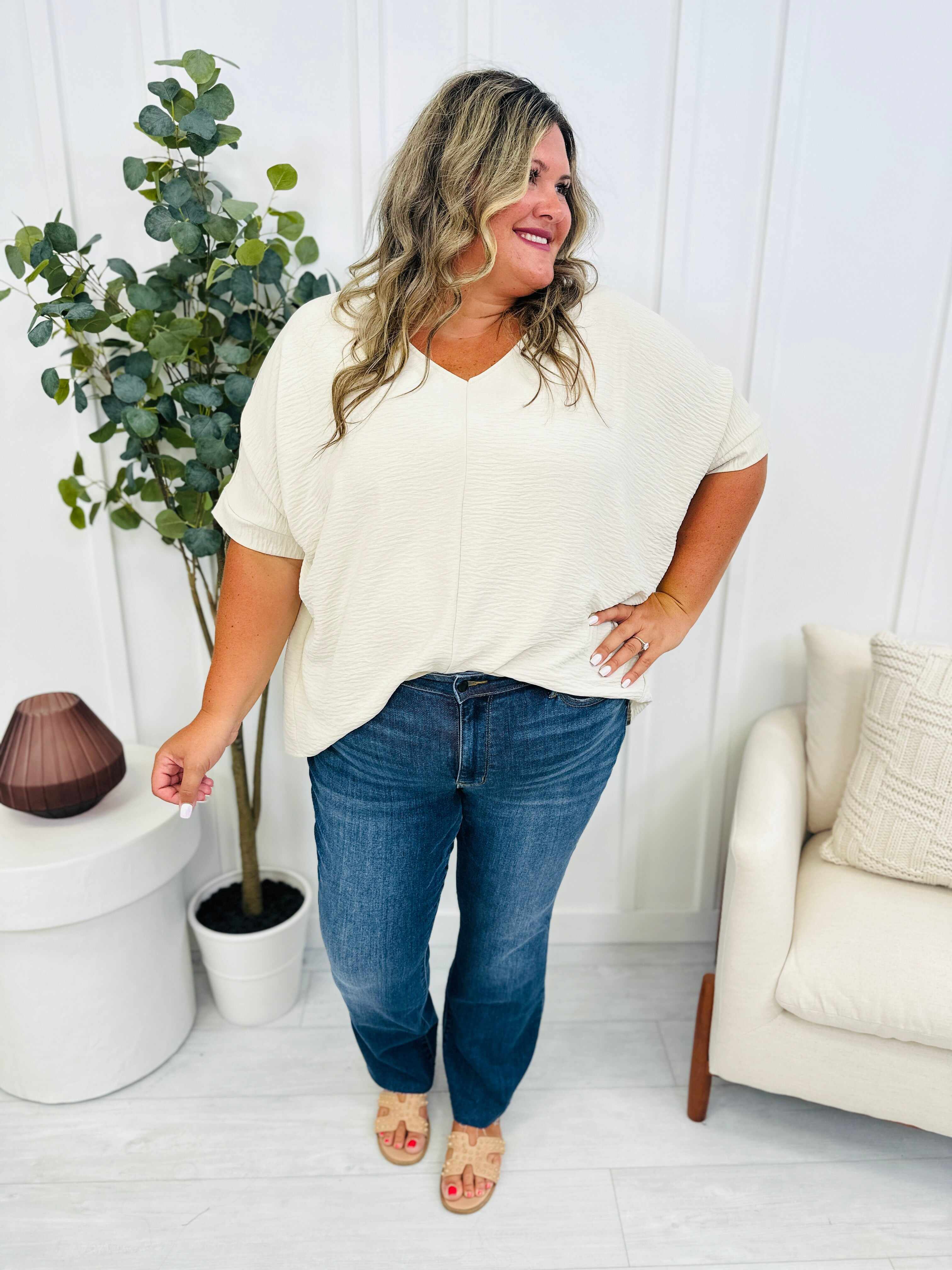 REG/CURVY Baby Got Bootcut Nondistressed Jeans