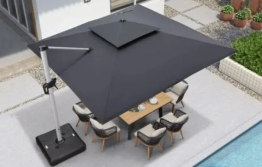 ☔Solar-powered LED parasol
