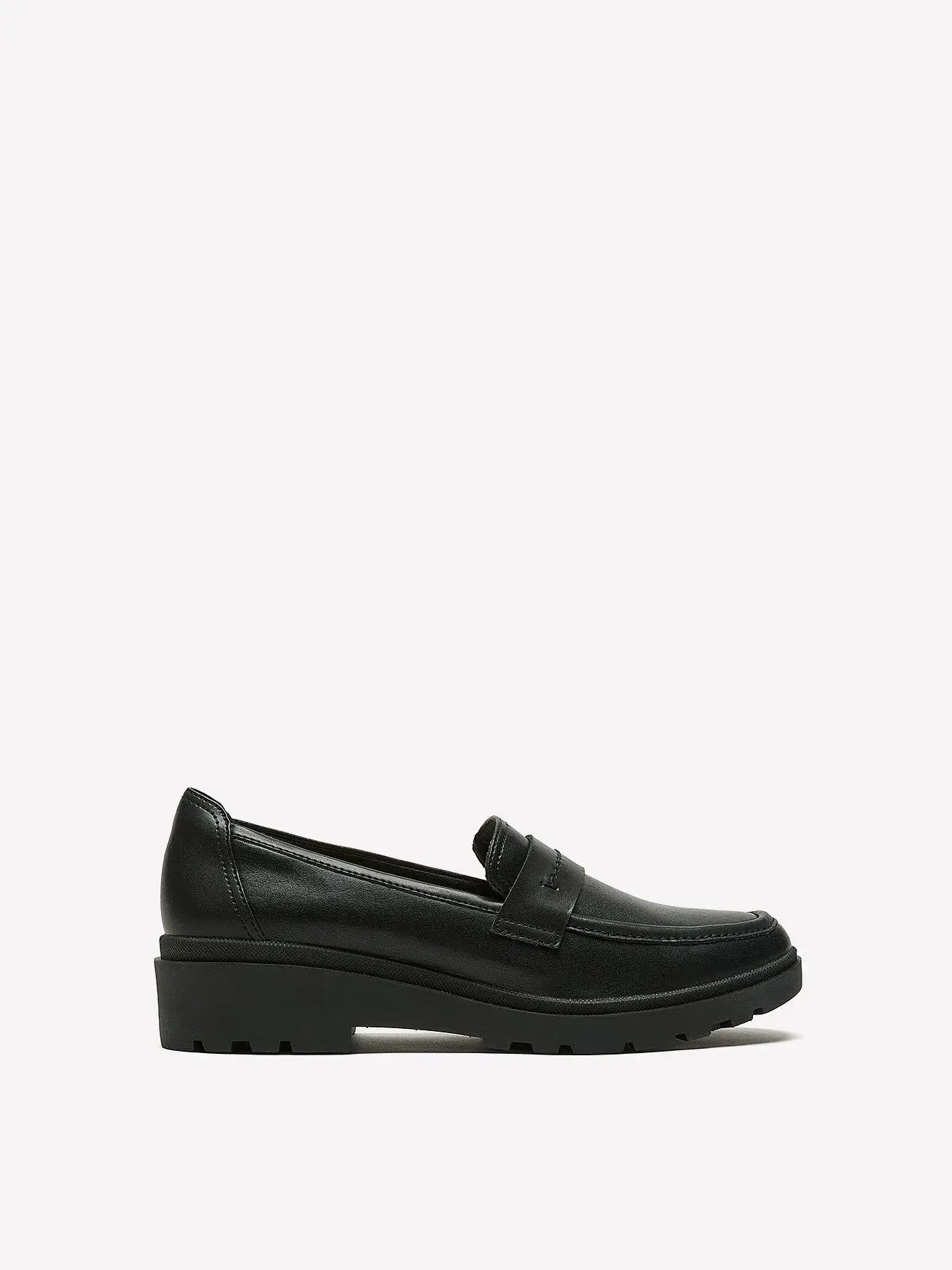 Wide Width Calla Ease Leather Loafer Slip-On - Clarks