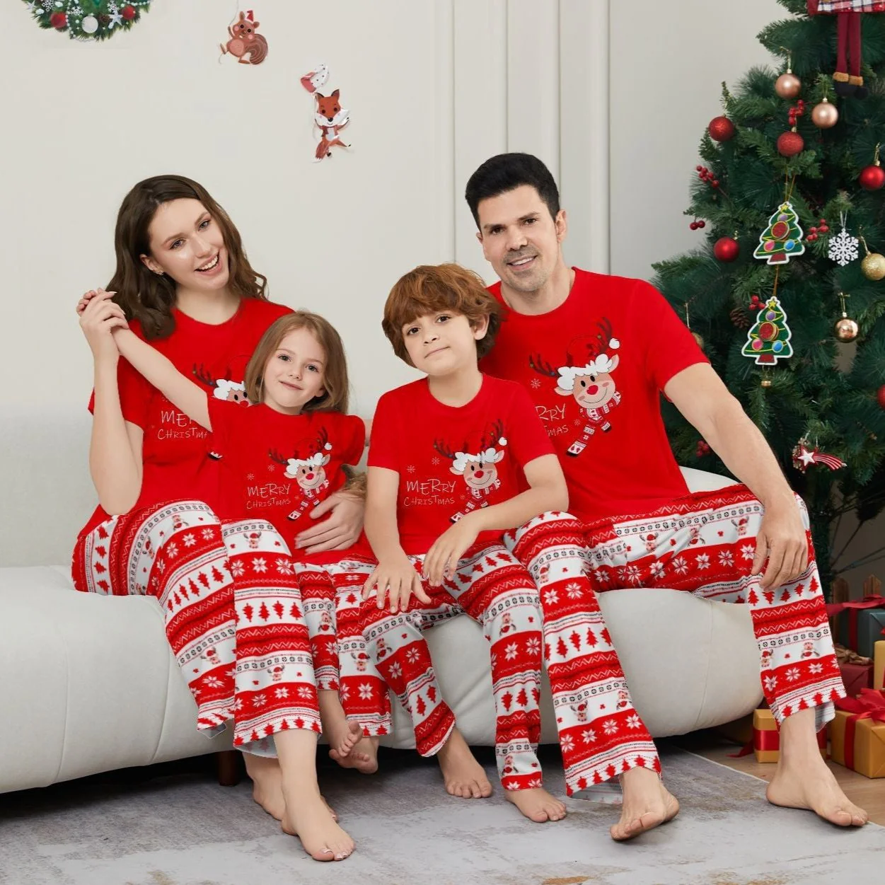Fawn Printed Short Sleeve Family Matching Christmas Pajamas Sets