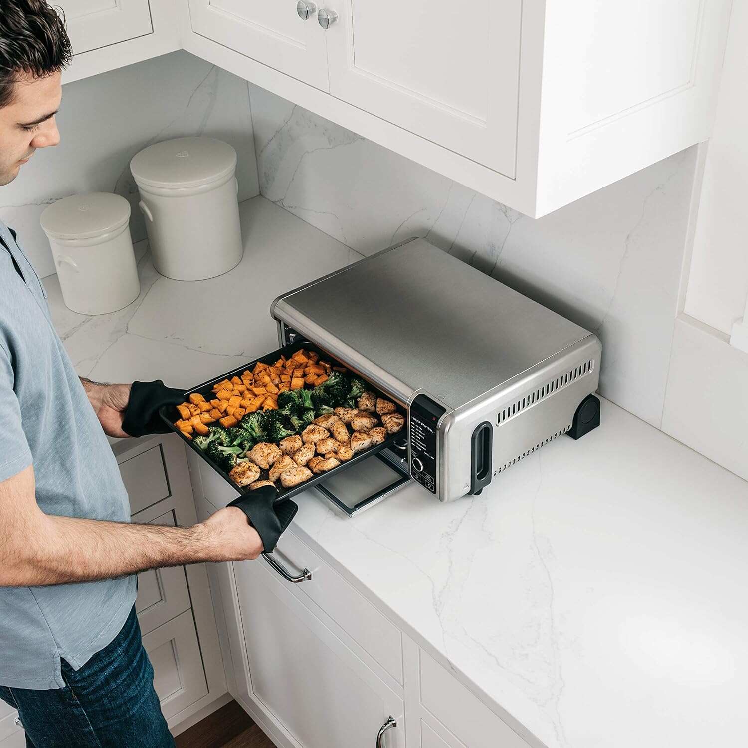 Air Fryer Toaster Oven Combo | 8-in-1 Functionality | Flip Up & Away for Storage Space | Air Fry Basket, Sheet Pan, Wire Rack & Removable Crumb Tray |1800 Watt | Stainless Steel | SP151