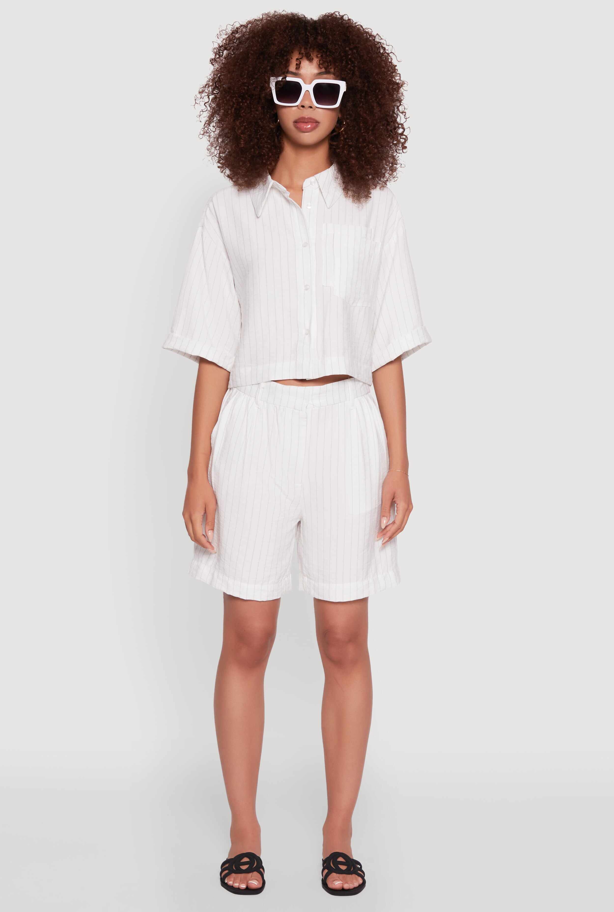 Trendy High Waisted Pinstripe Crepe Knit Shorts
