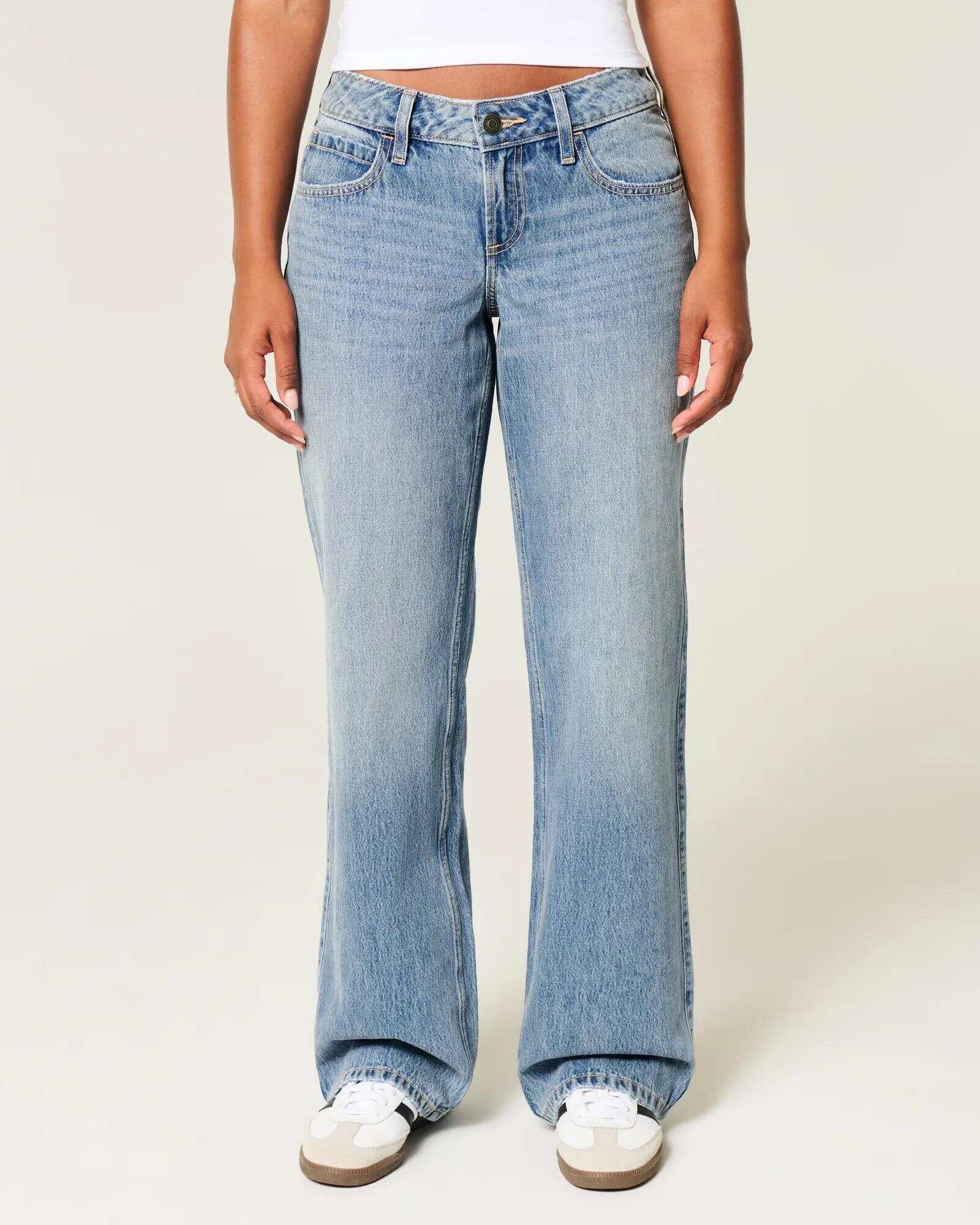 Curvy Low-Rise Light Wash Baggy Jeans