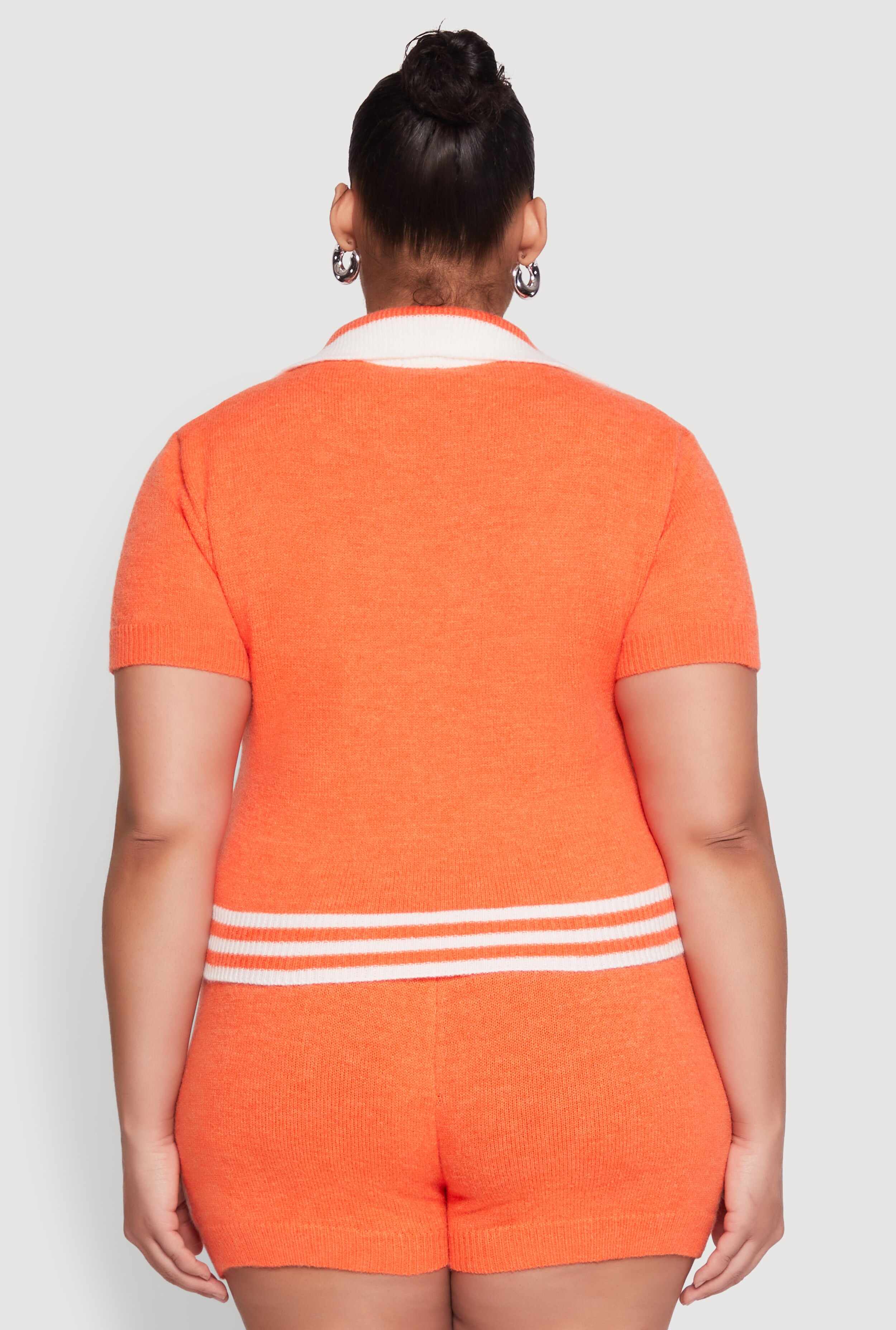 Plus Size Daisy 10 Graphic Varsity Stripe Crop Top