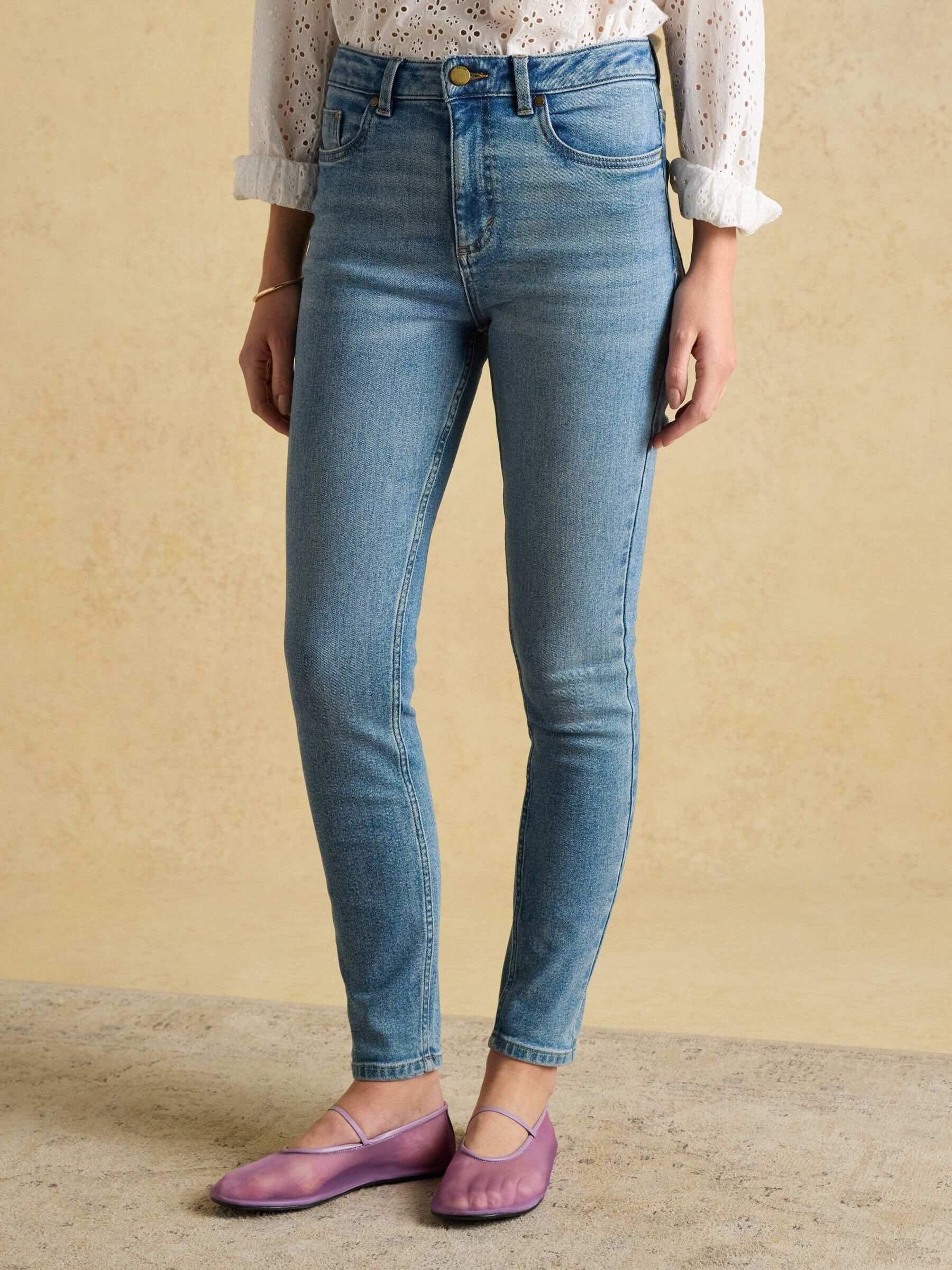 White Skinny Fit Mid Rise Jeans