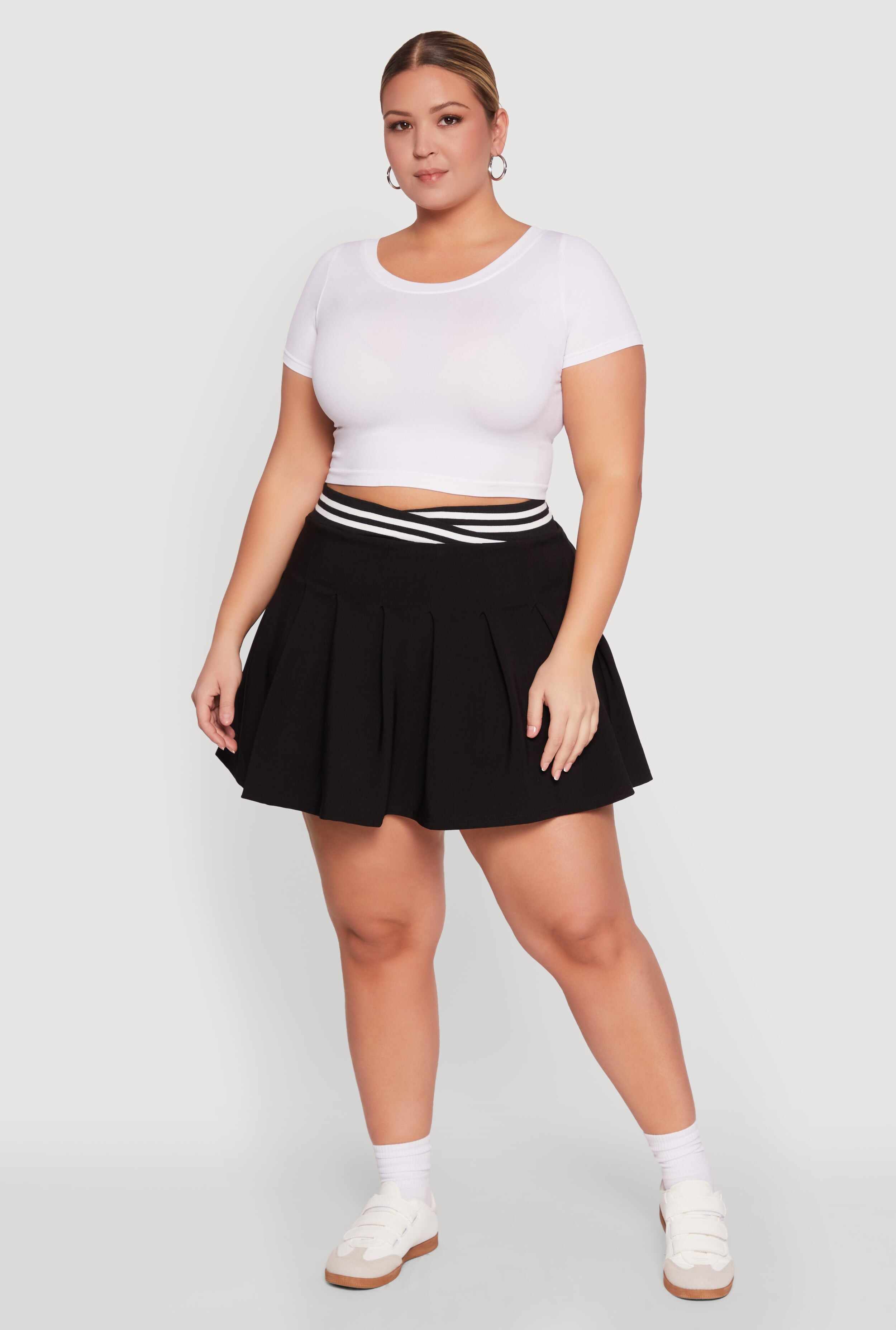 Plus Size Varsity Stripe Waistband Pleated Skirt