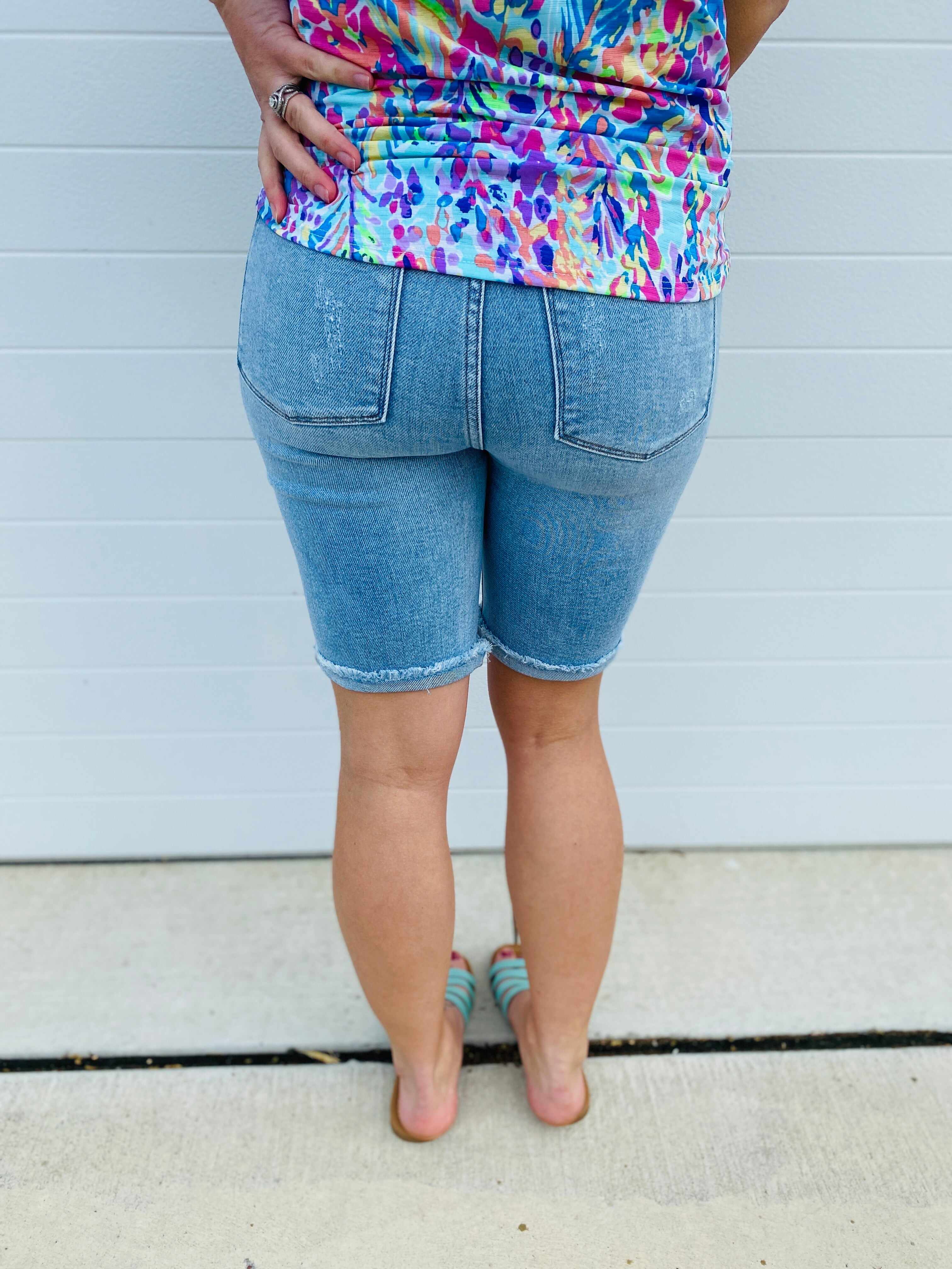 PLUS/REG- Bermuda Babe Shorts