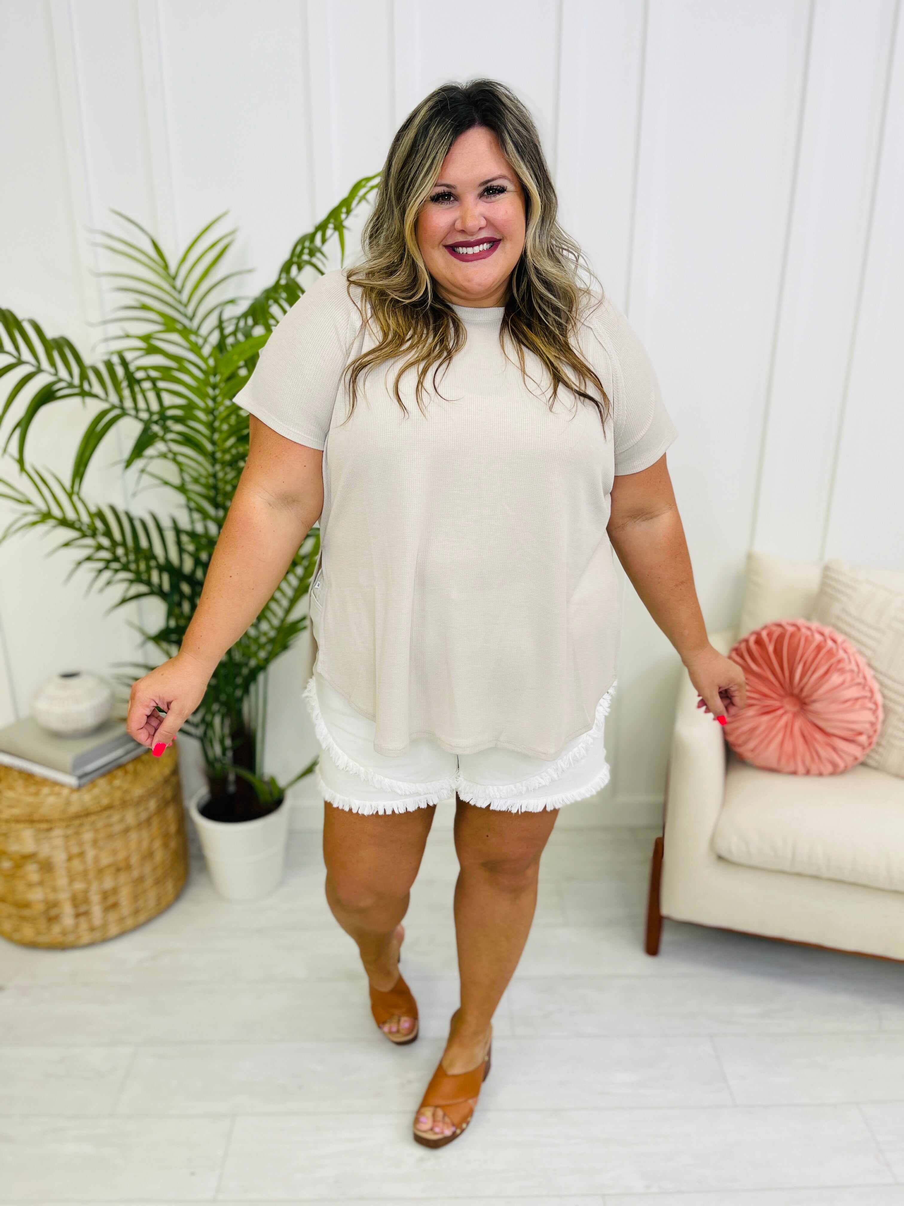 REG/CURVY Pretty Fly Tulip Hem Shorts