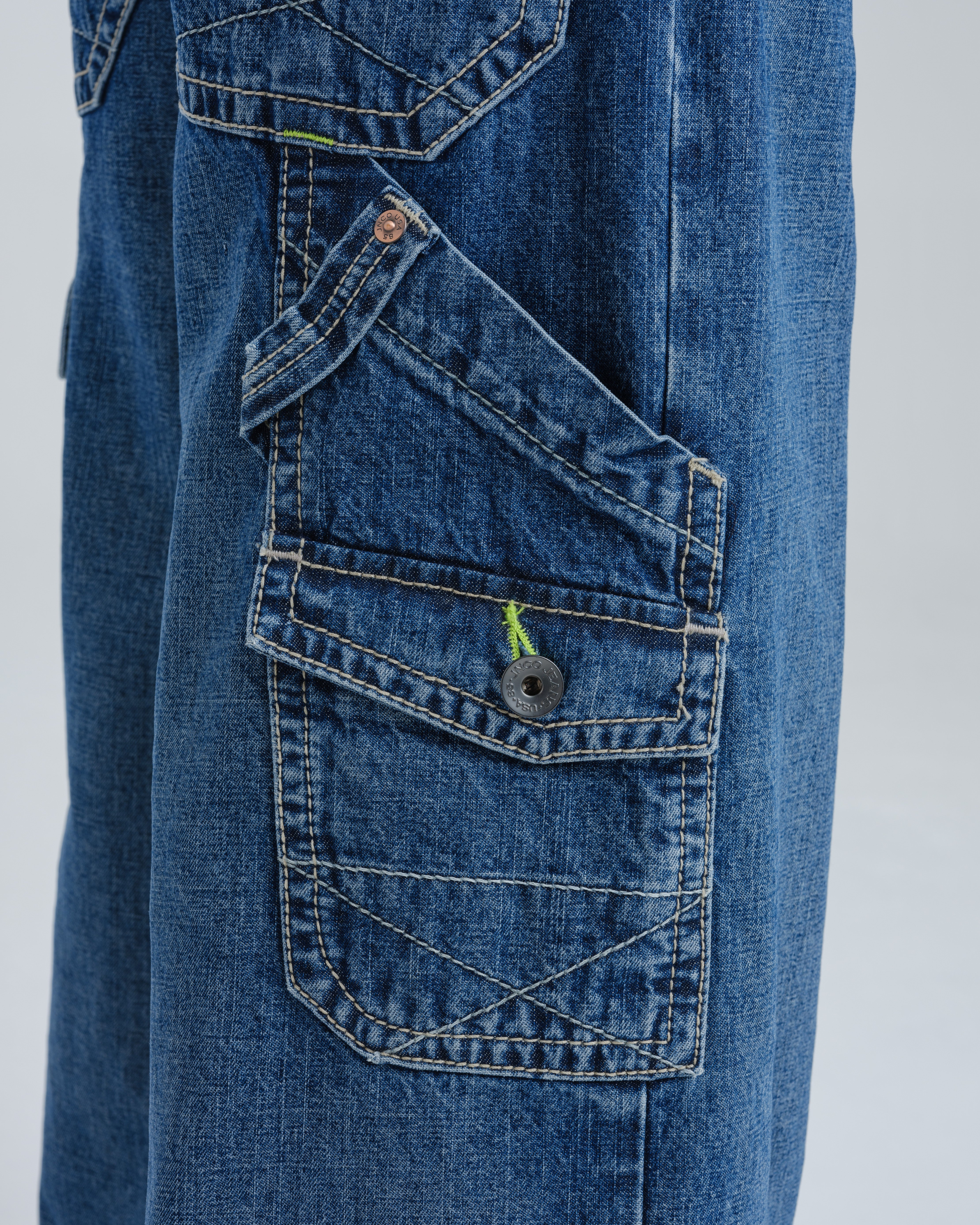 W Torque Cargo Carpenter. 23