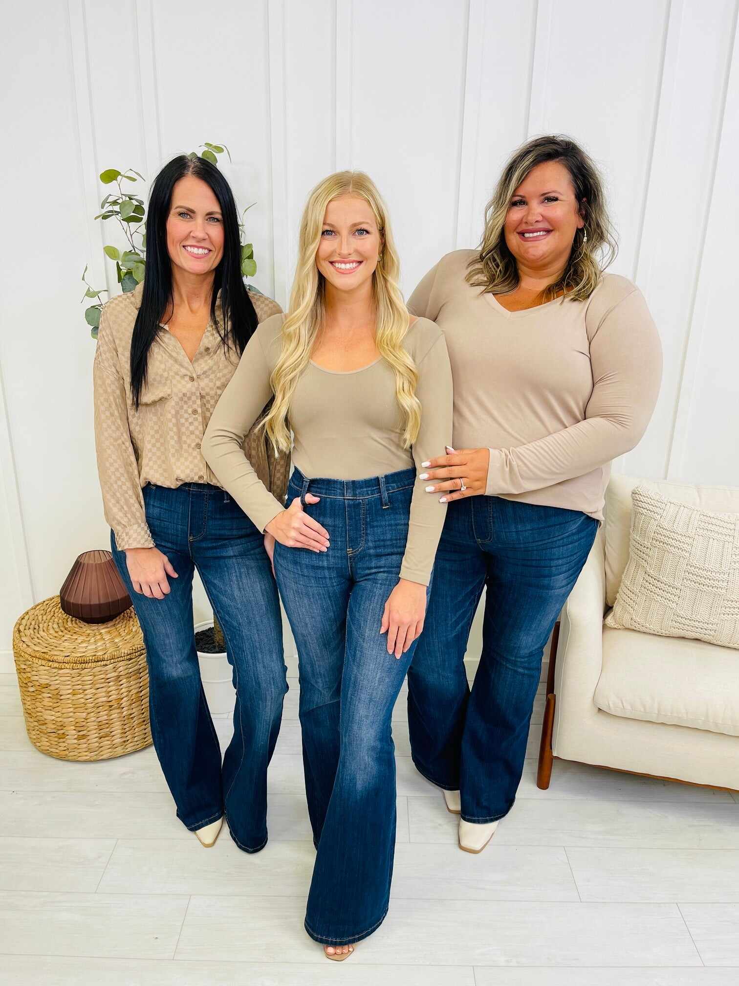 REG/CURVY Dream On Pull On Flare Jeans