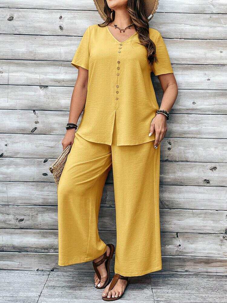 Plus Size V-Neck Short-Sleeved Top And Wide-Leg Pants Two-Piece Set