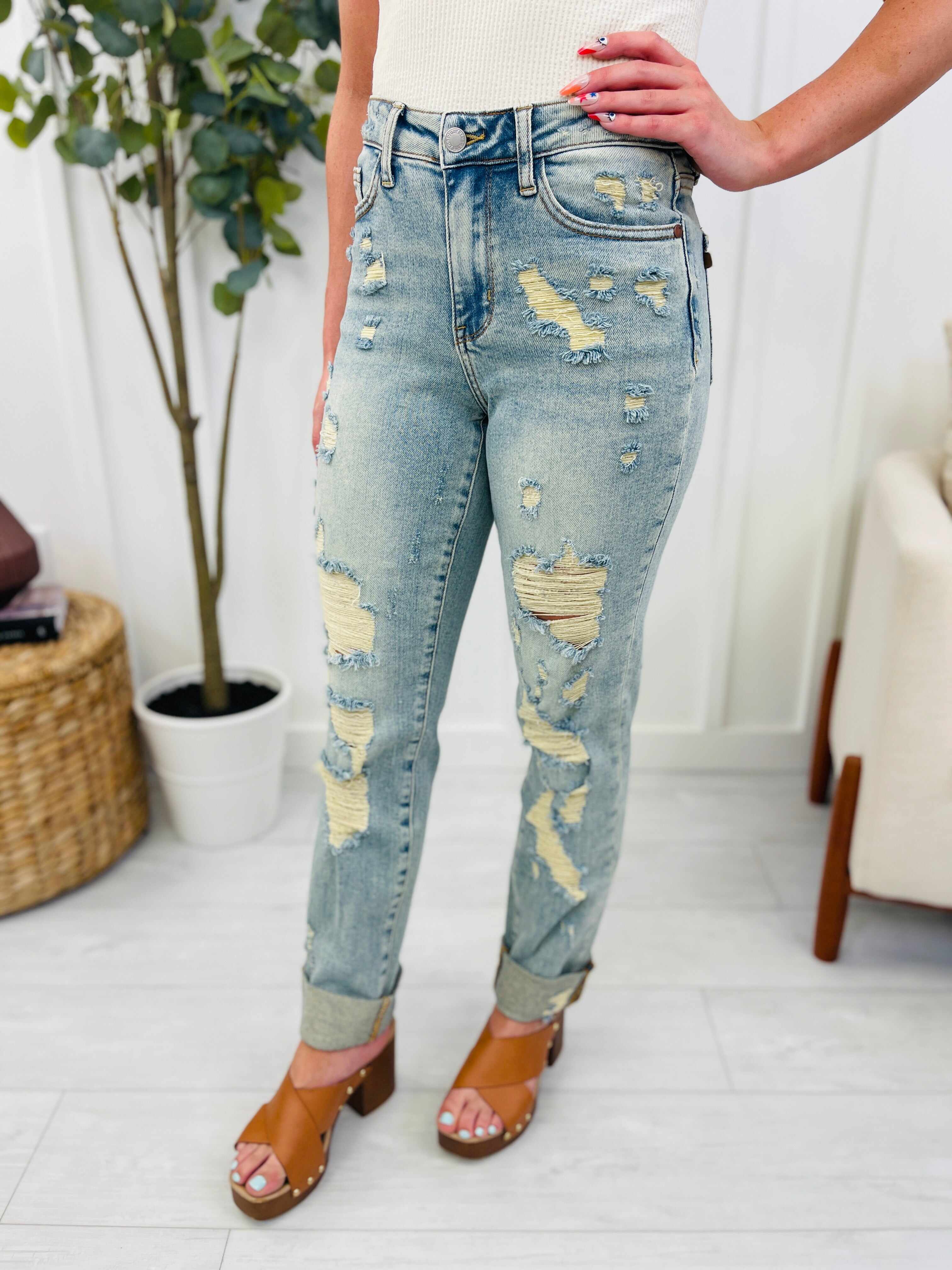 REG/CURVY Cuff It Boyfriend Jeans