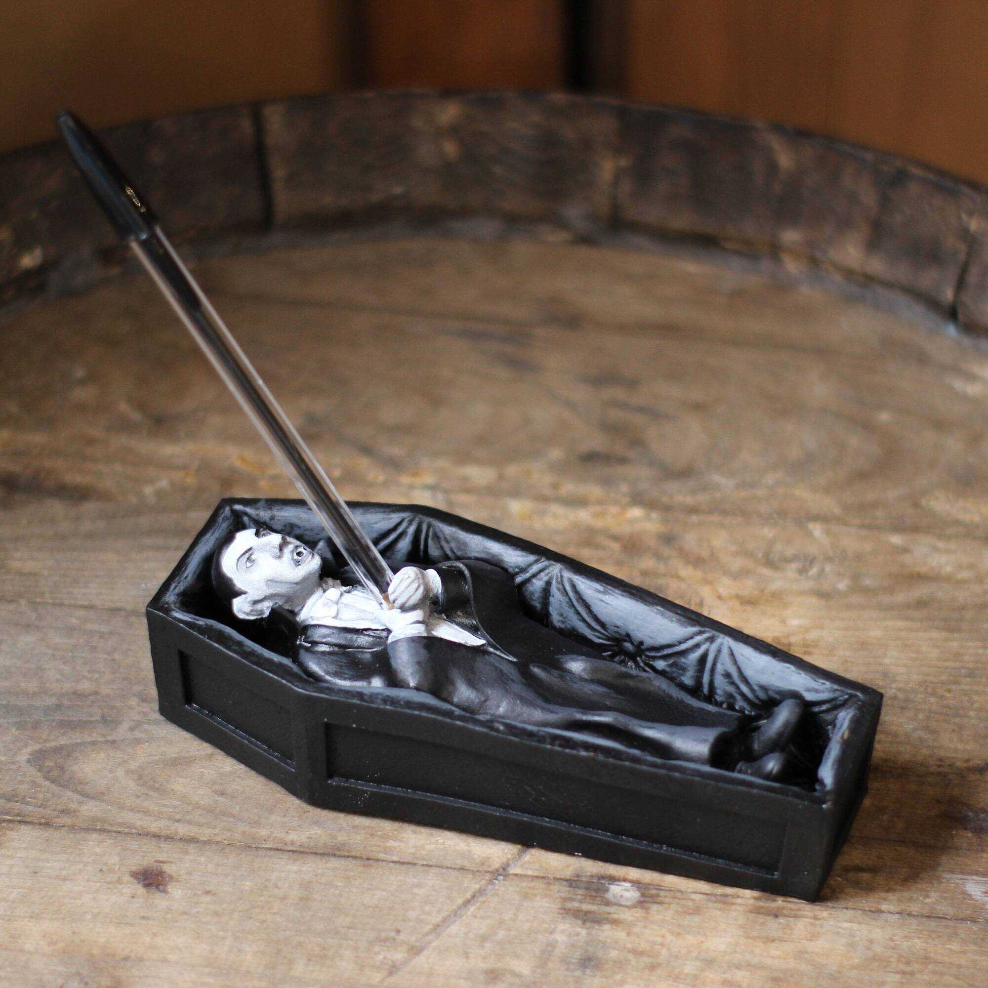 COFFIN pen HOLDER | gothic office