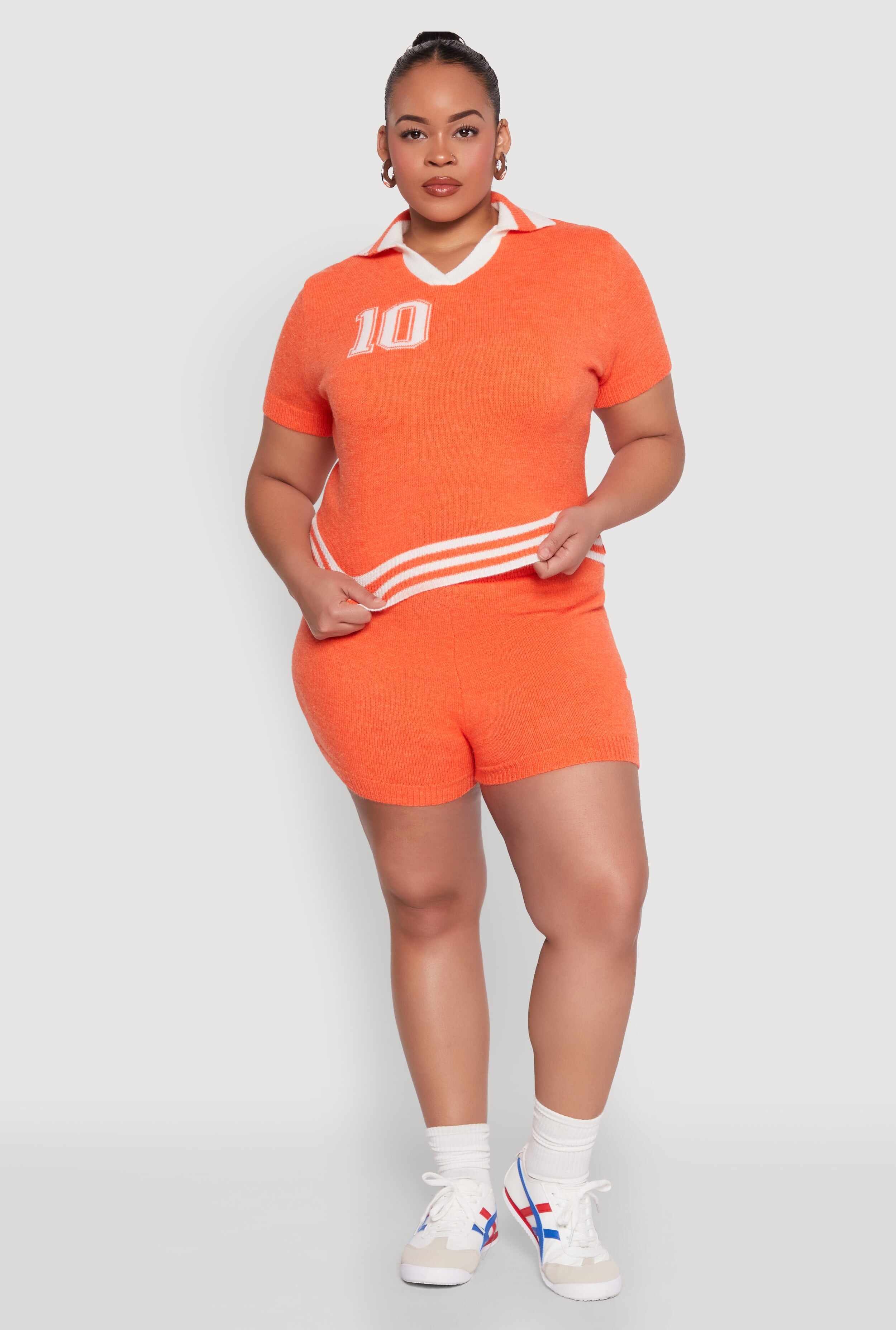 Plus Size Daisy 10 Graphic Varsity Stripe Crop Top