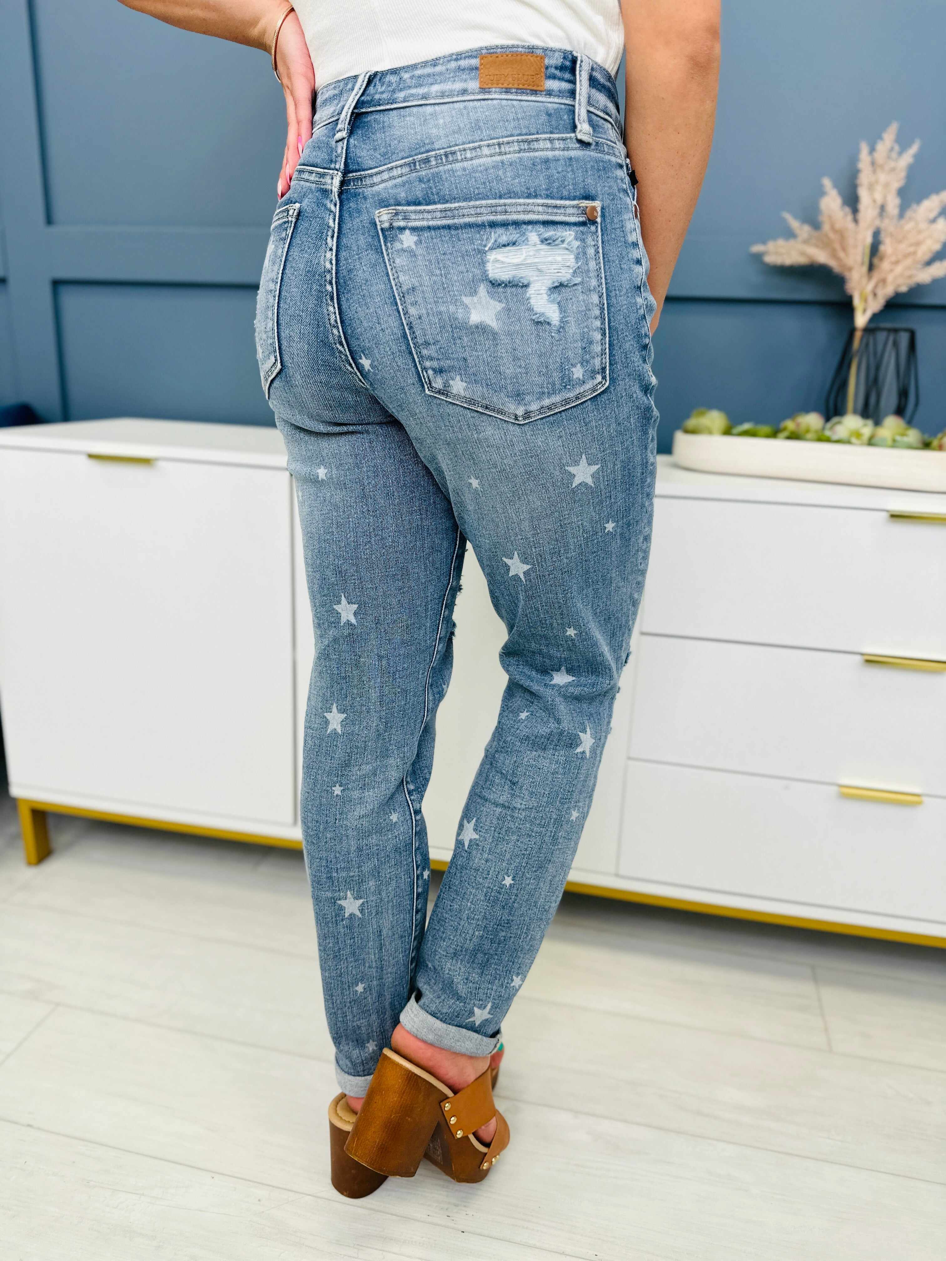 REG/CURVY Be My Lucky Star Cuffed Boyfriend Jeans