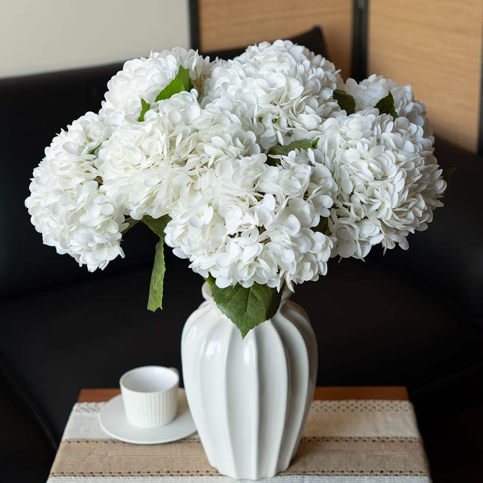 🔥On Sale🔥22 inch Lifelike Artificial Hydrangeas - UV resistant, Waterproof，Windproof