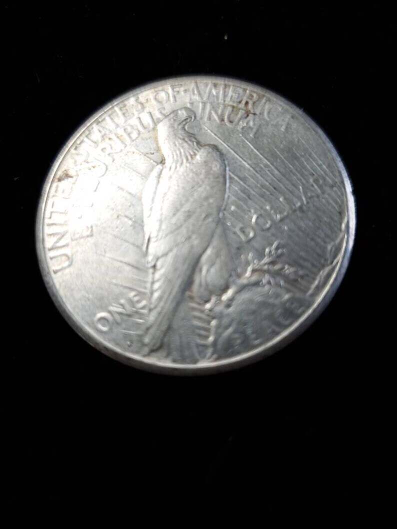 1922 S Silver Peace Dollar  AU -  Key date Lot# 959
