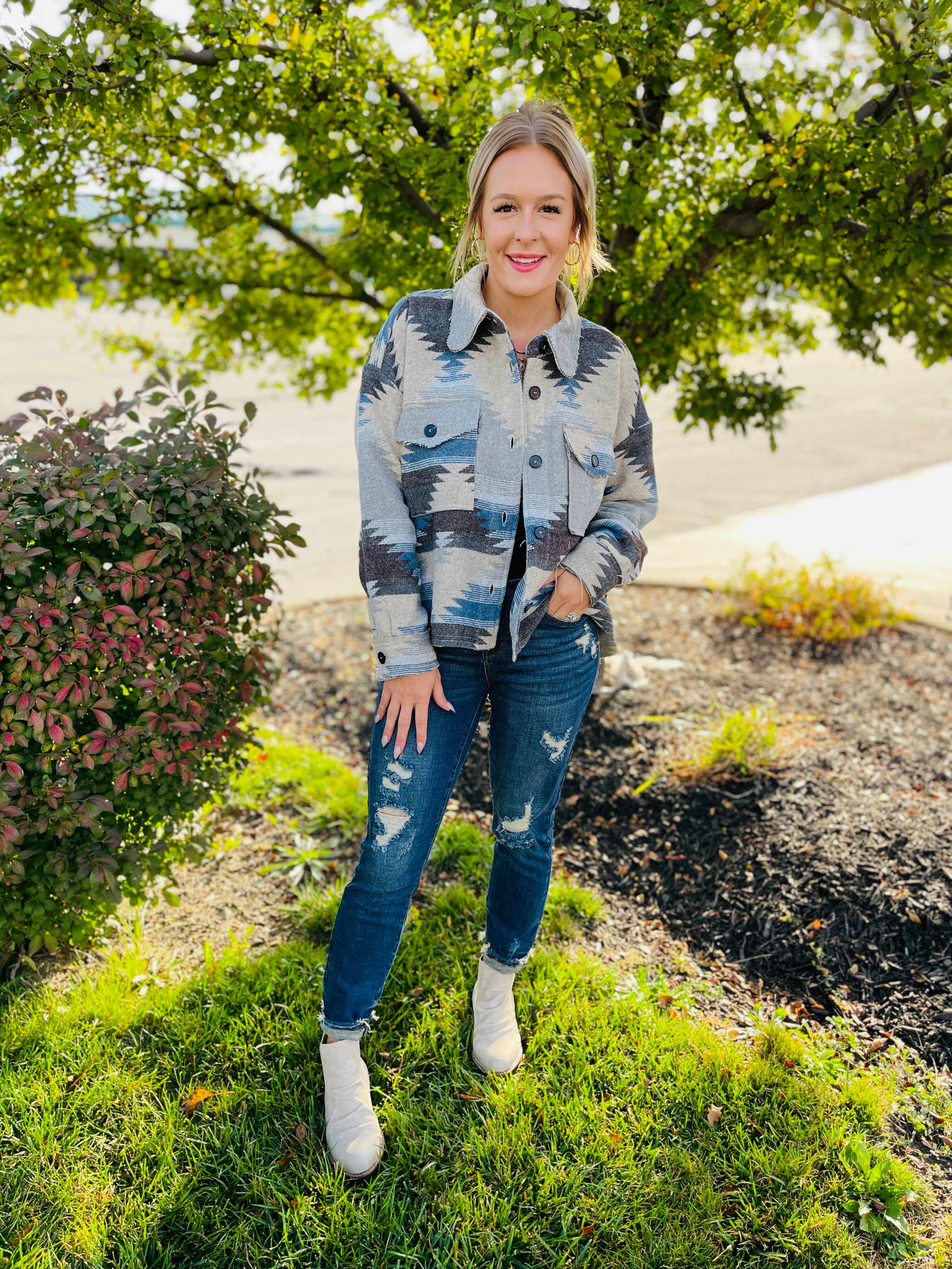 Plus/Reg Kick Off Your Boots Relaxed Fit Jeans