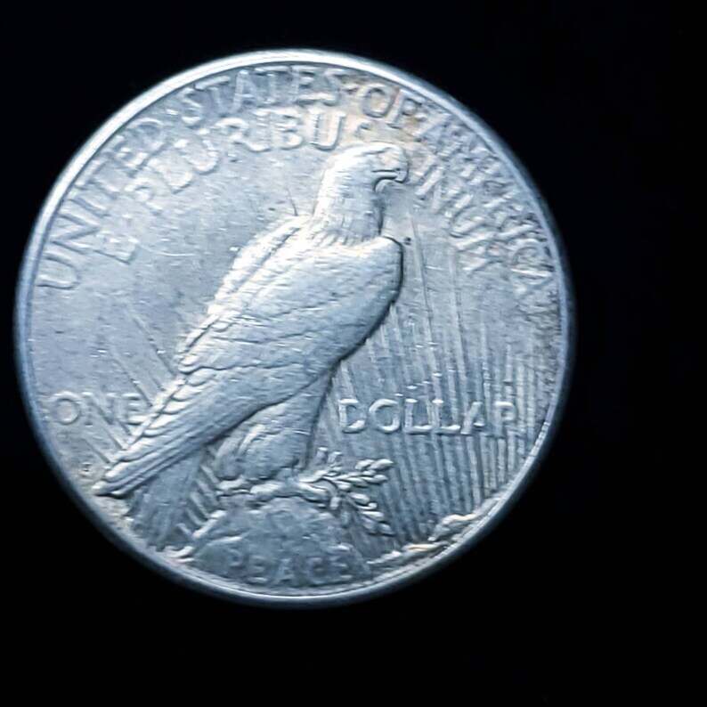 1923 S  Silver Peace Dollar !  XF/ AU - Key date Lot#  133