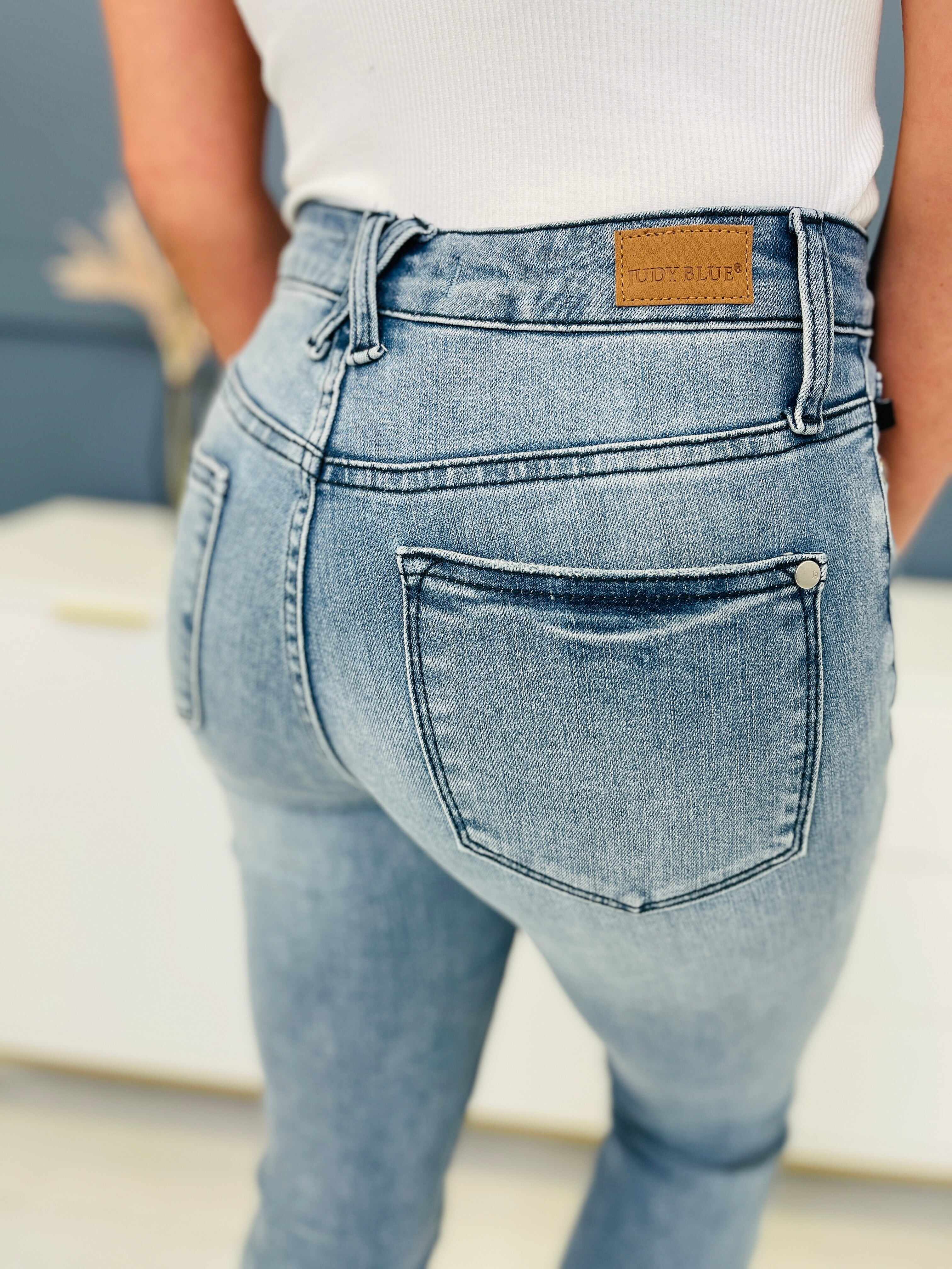 REG/CURVY Cool Kids Sustainable Cooling Relaxed Jeans