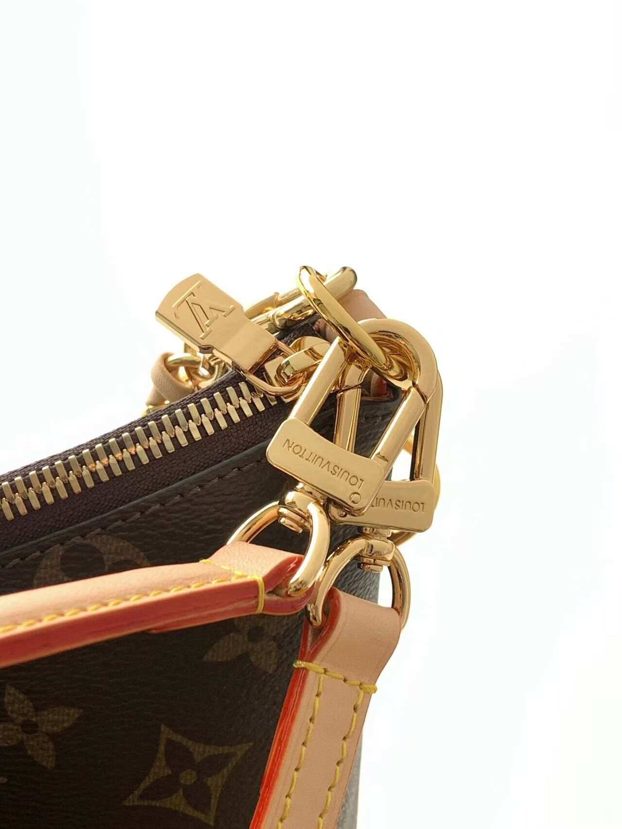 CH 2026 WOVEN CHAIN HOBO BAG BROWN