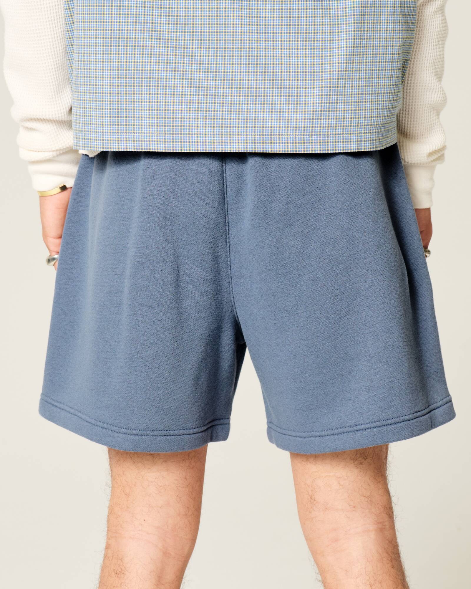 Mid-Thigh Camo Loose Fleece Shorts