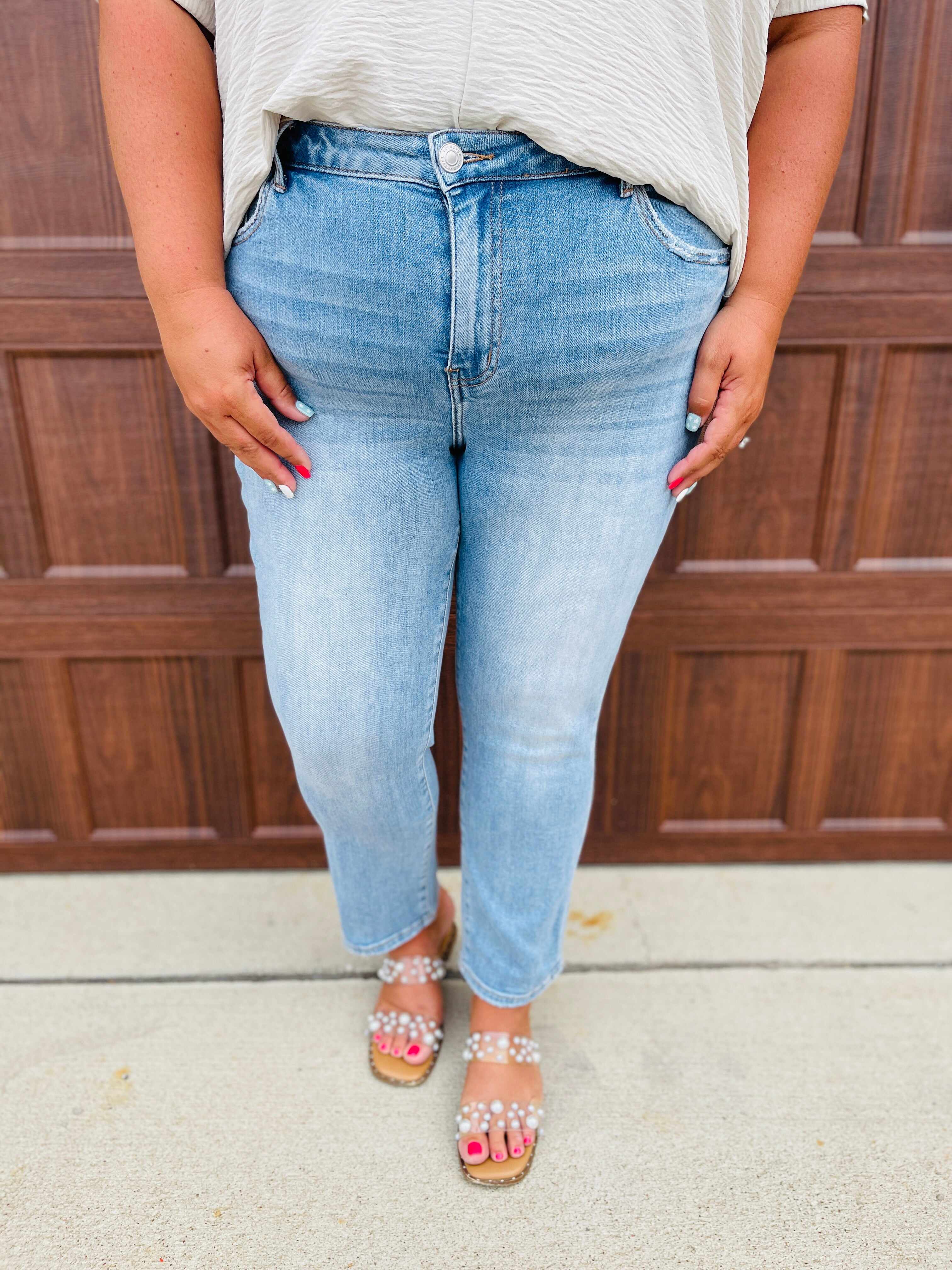 MARKDOWNS! Lovervet REG/CURVY Straight Into Summer Straight Leg Mid Rise Jeans