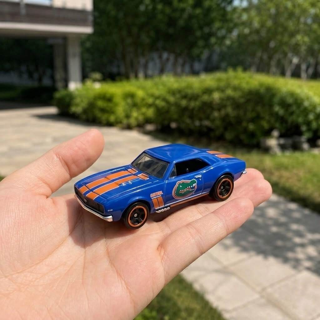 Hot Wheels Florida Gators 120th Anniversary Chevrolet Camaro