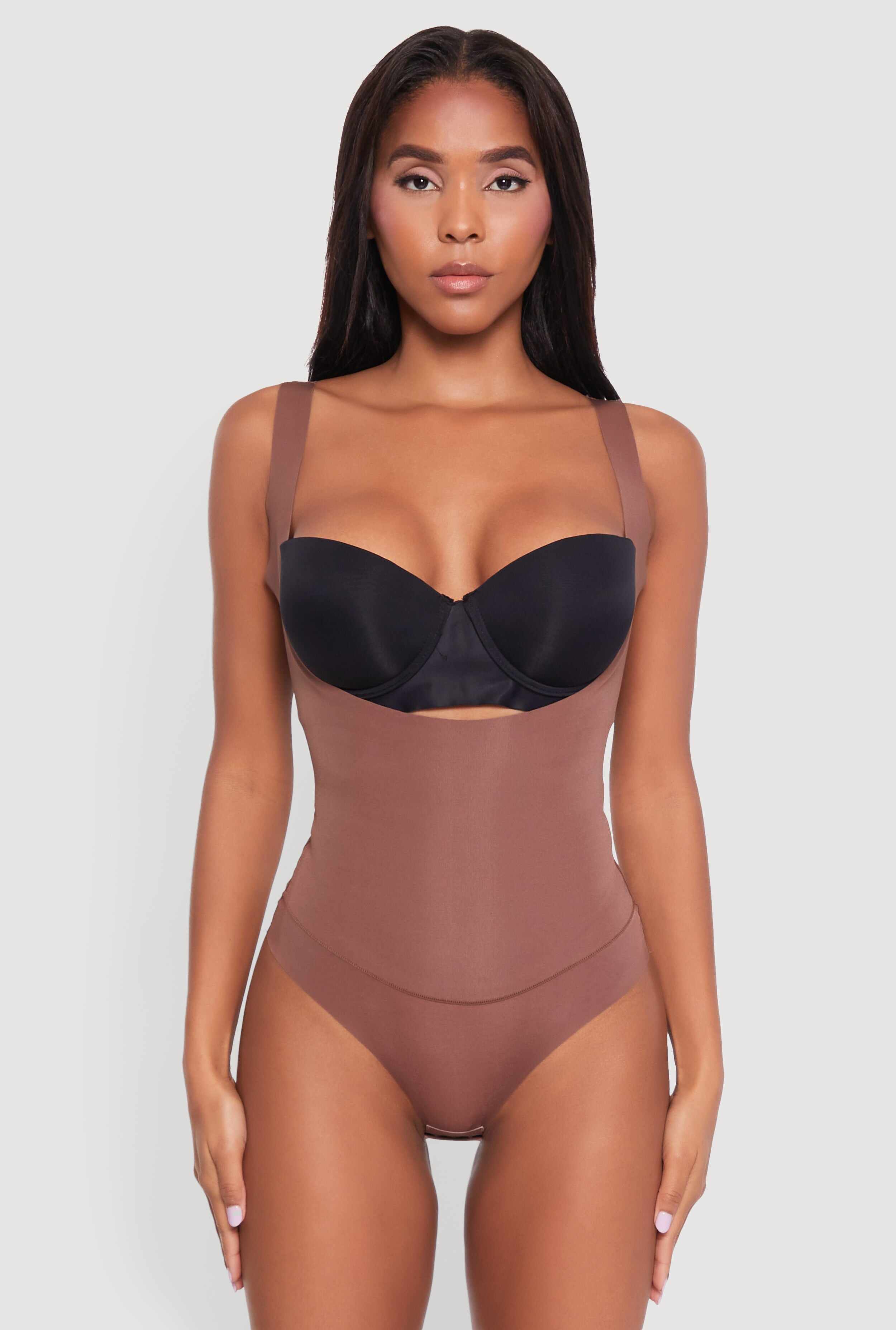 Sleek Sleeveless Shapewear Bodysuit with Scoop Neck