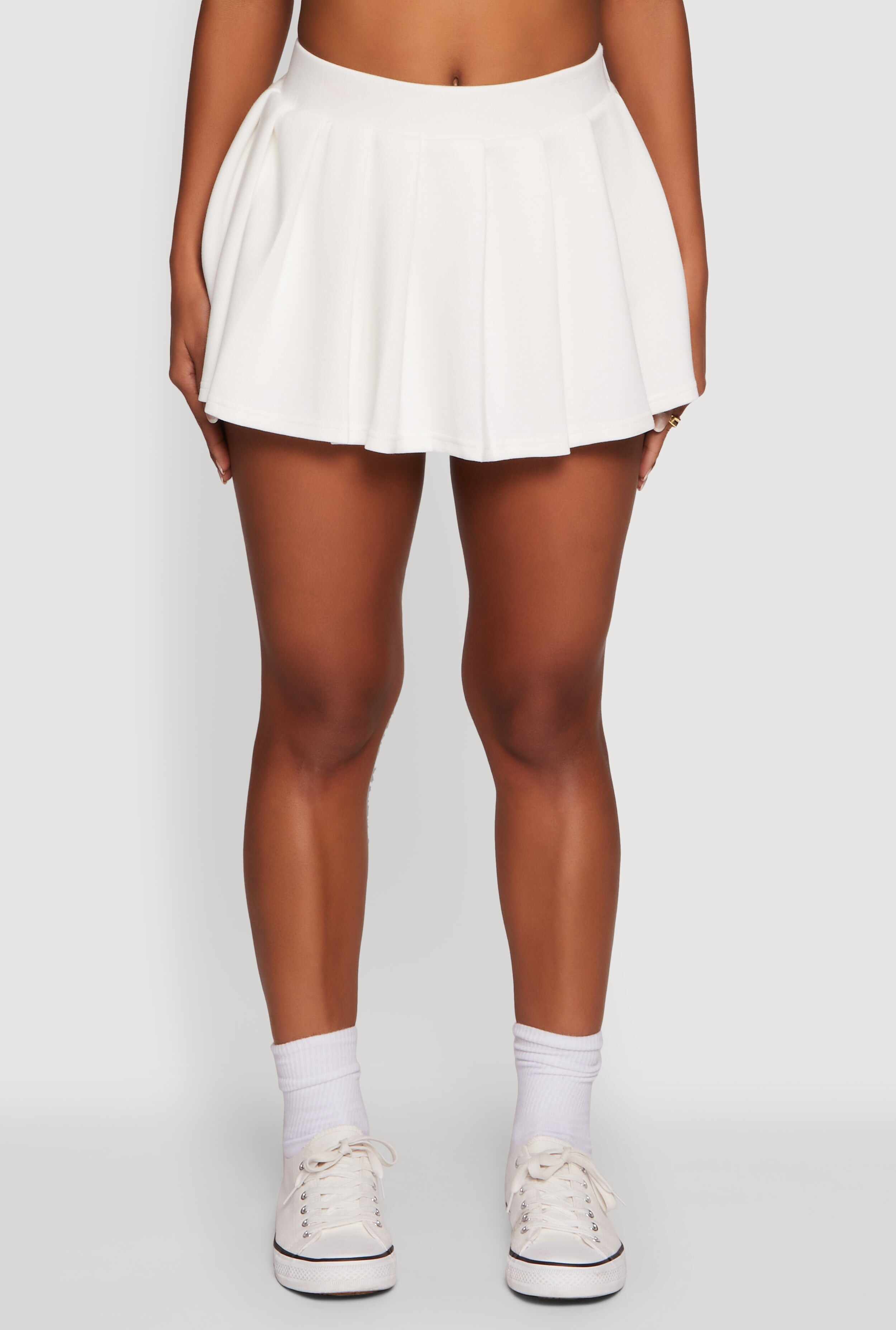 Trendy Soft Knit Solid Pleated Skort