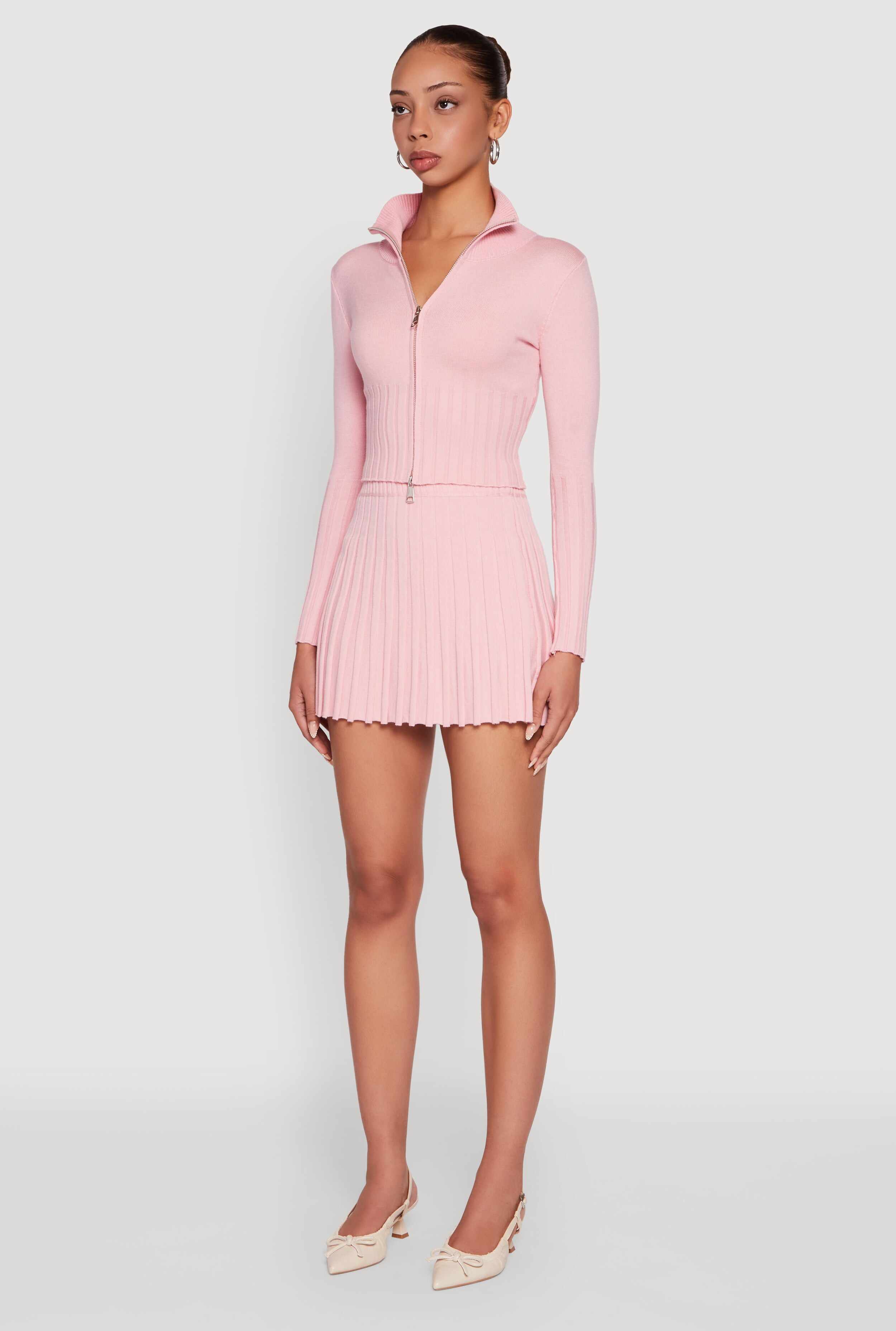 Classic Fit Zip Front Mock Neck Cropped Sweater