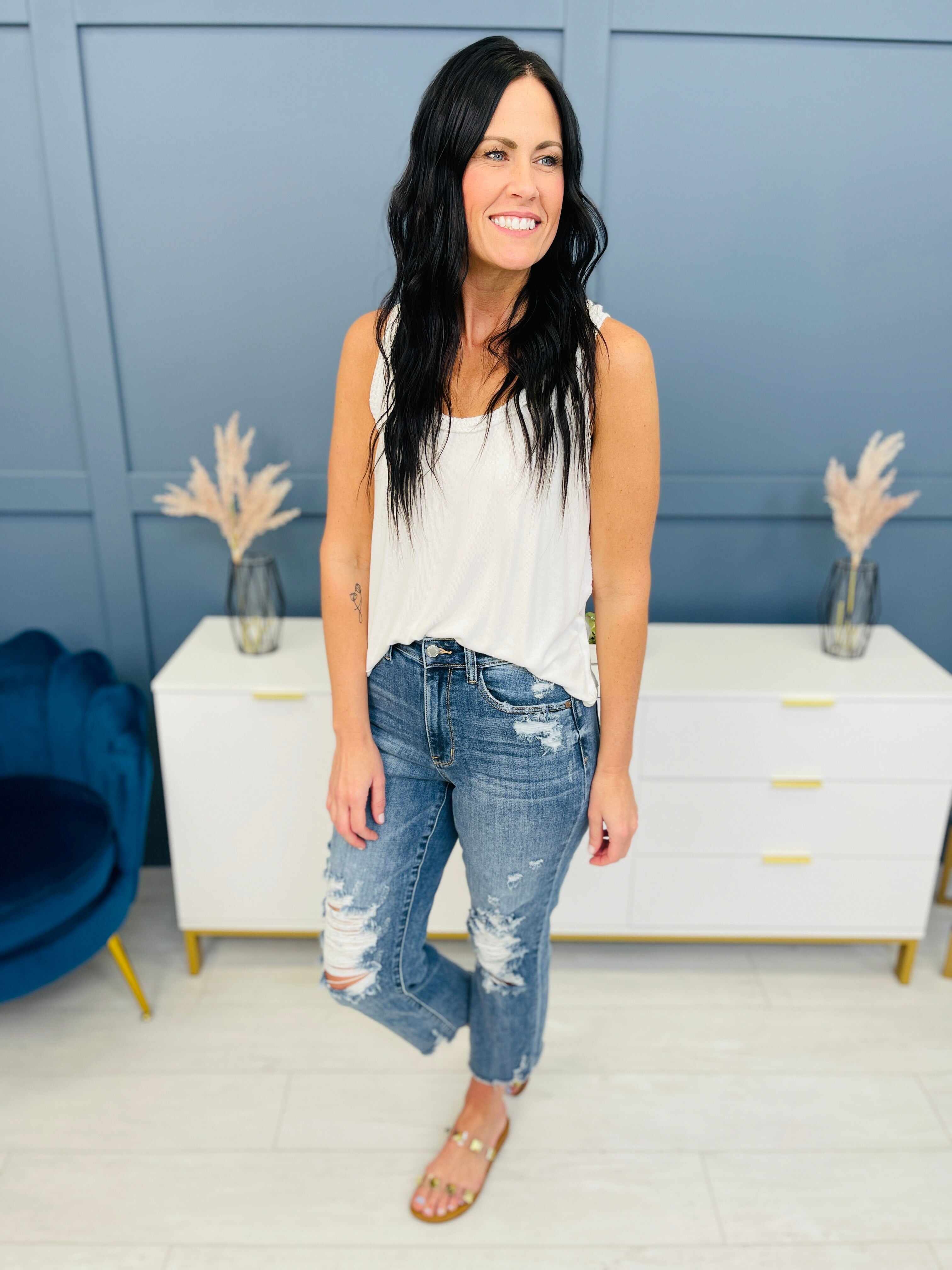 REG/CURVY Straight for the Heart Ankle Jeans