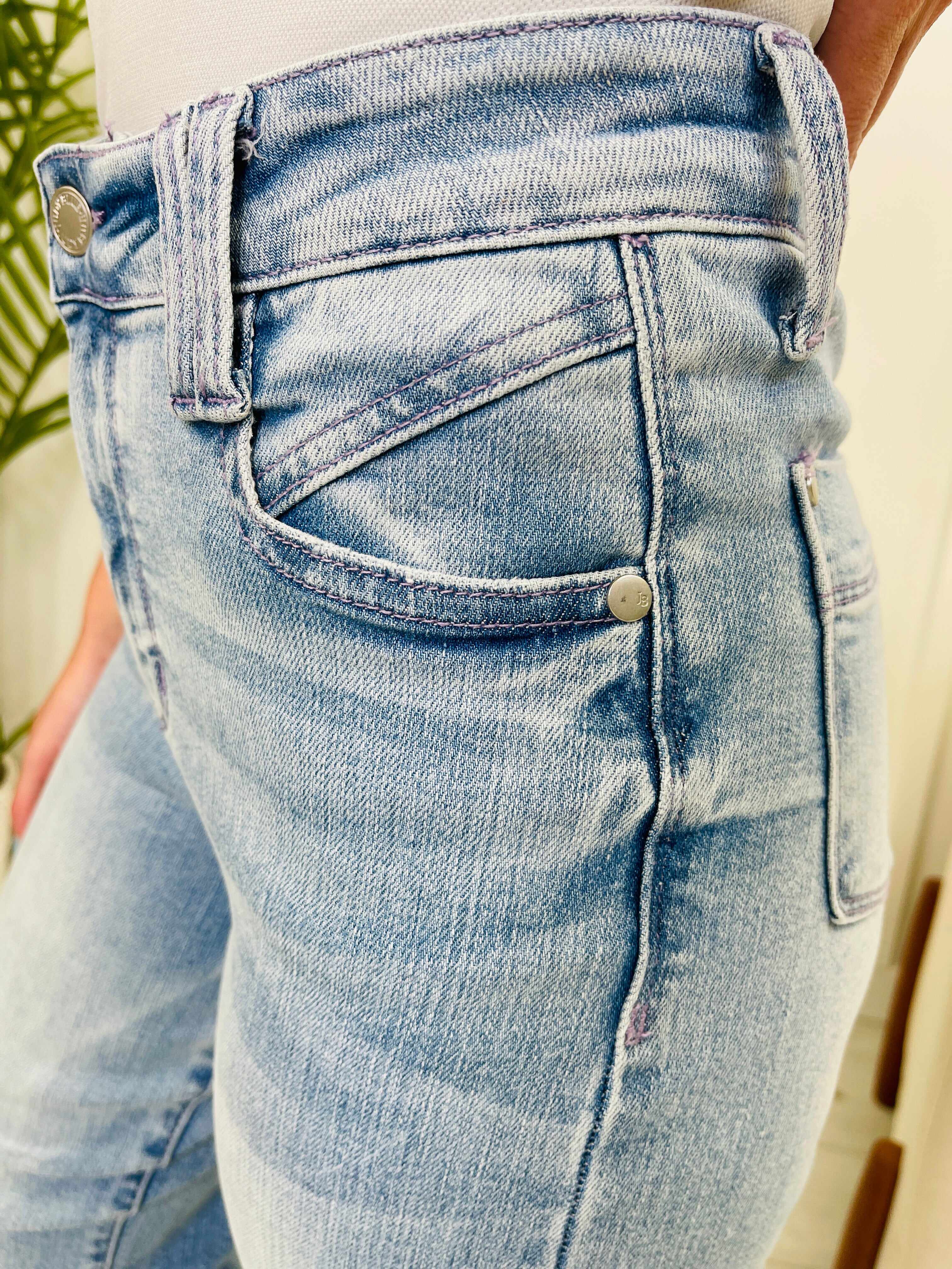 RESTOCK!  REG/CURVY Out of Pocket Love Lavender Stitching Wide Leg Jeans